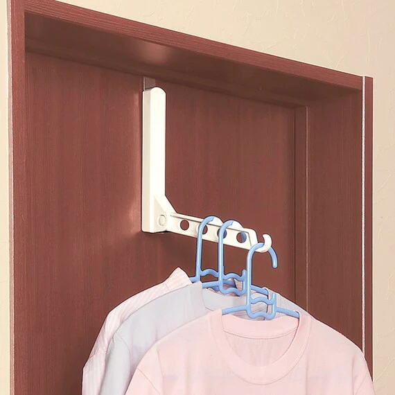 Specialty DOOR HANGING ROOM HANGER WITH FOLDABLE ARM Crafted