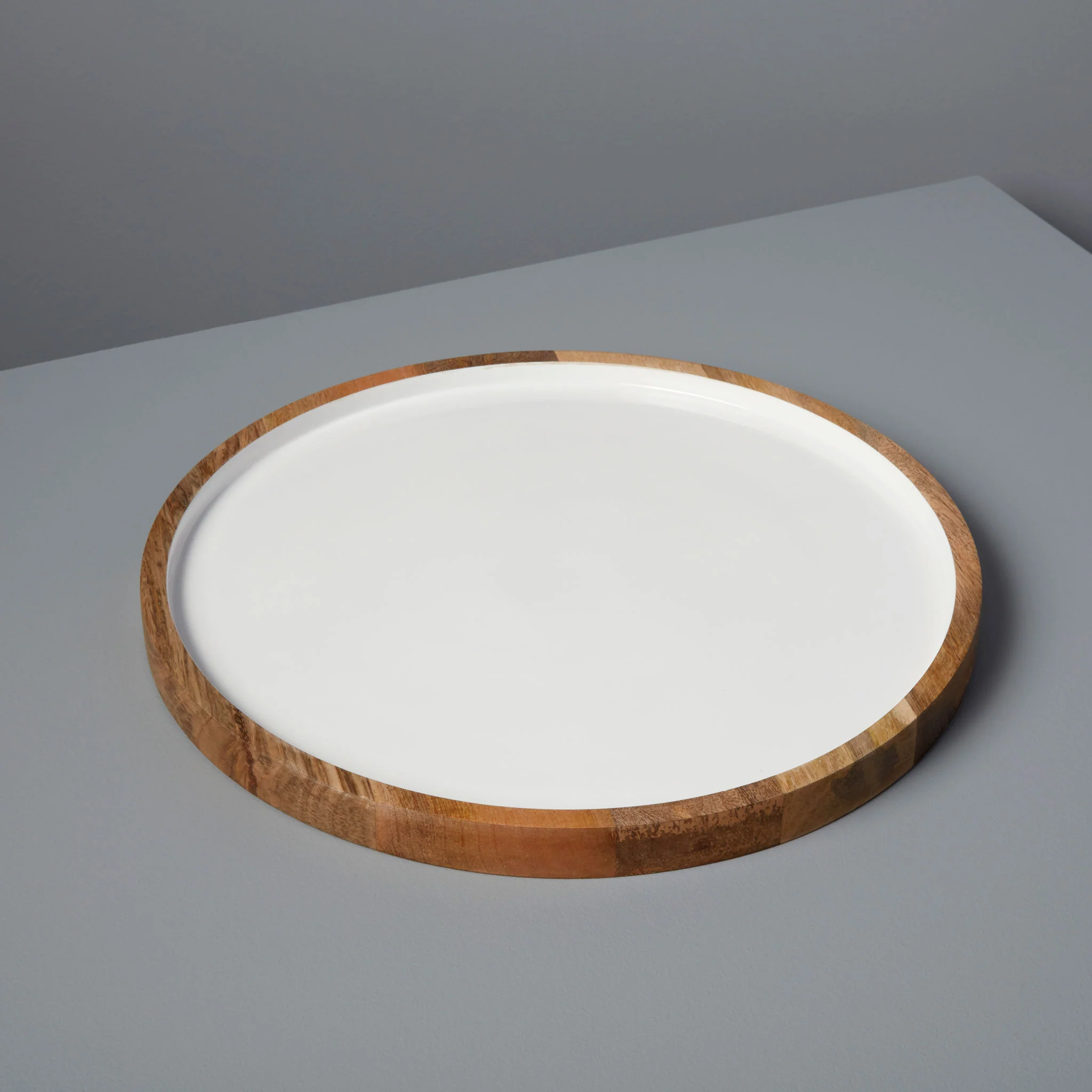 Innovative Madras Classic Round Platter First-Class
