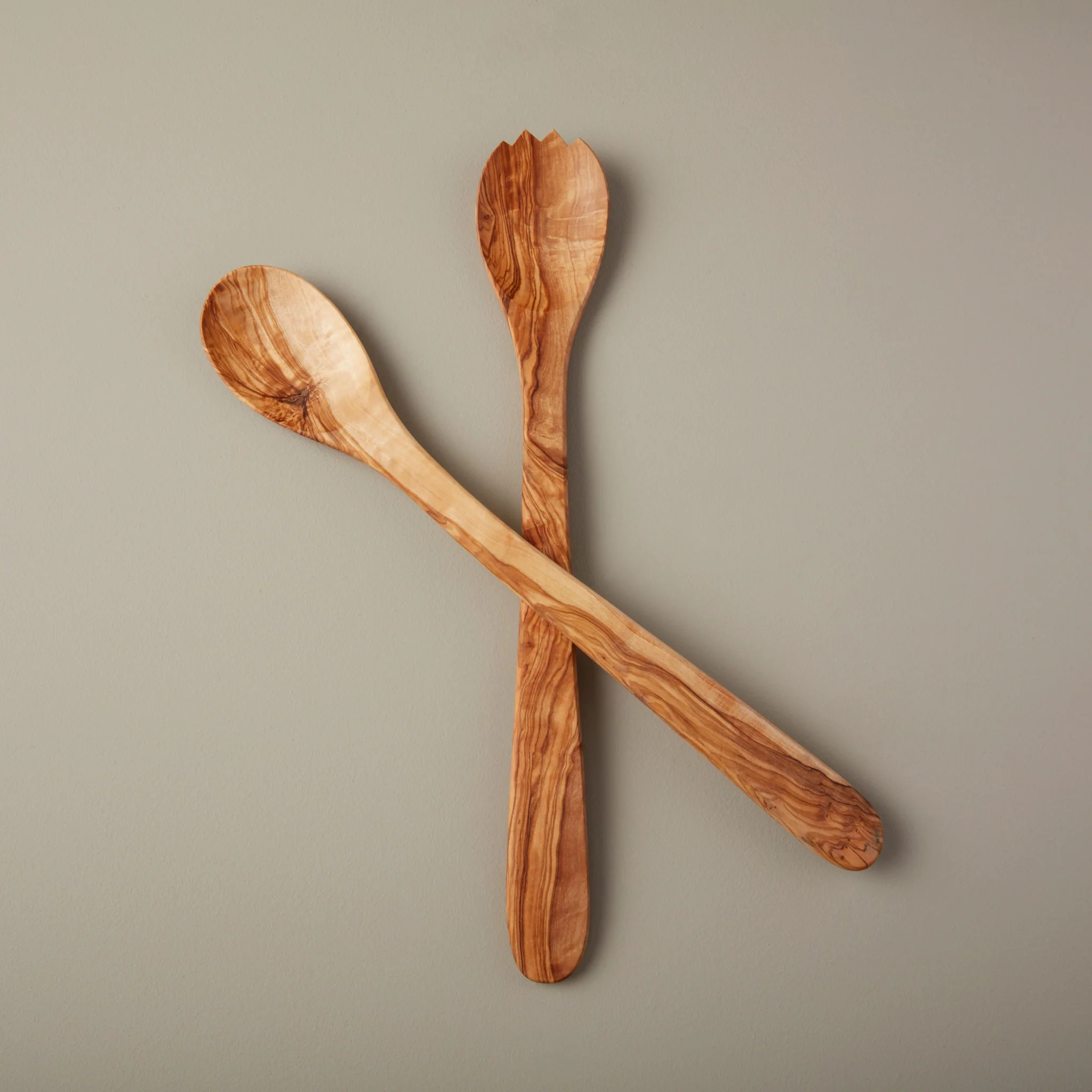 Top-Quality Olive Wood Long Serving Set Fast