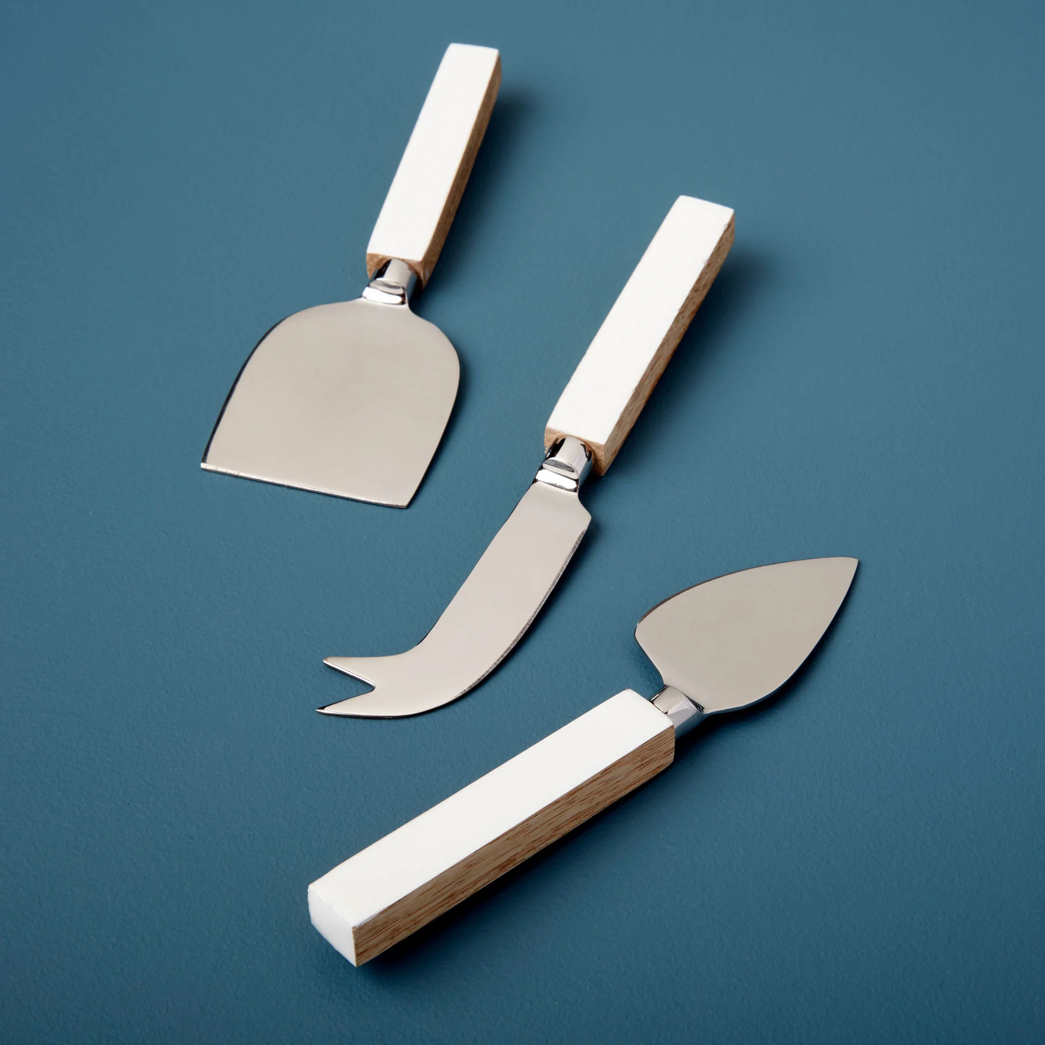 Innovative Madras Classic Cheese Set