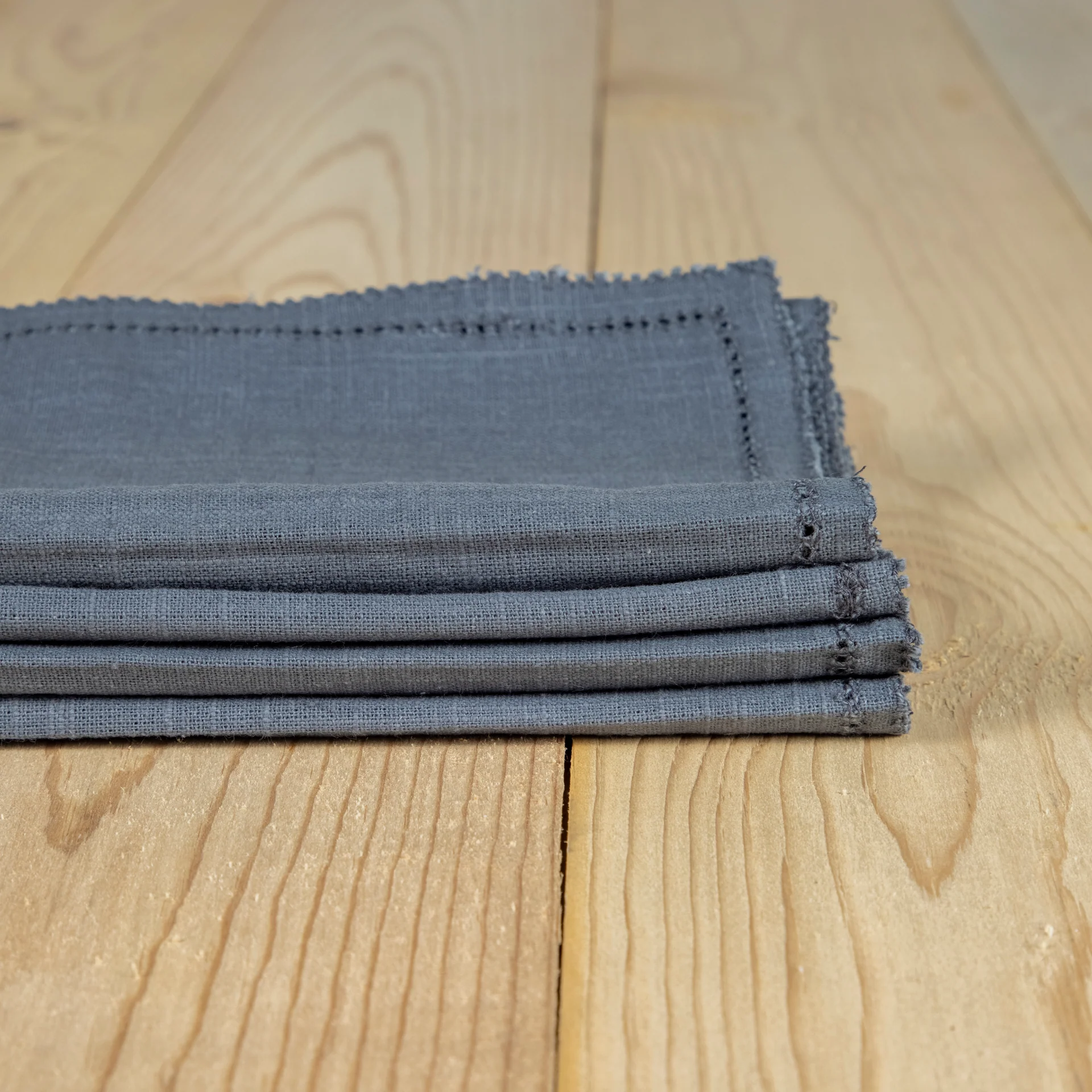 Top-Quality Hudson Napkins Set of 4 Dusk Premium Material