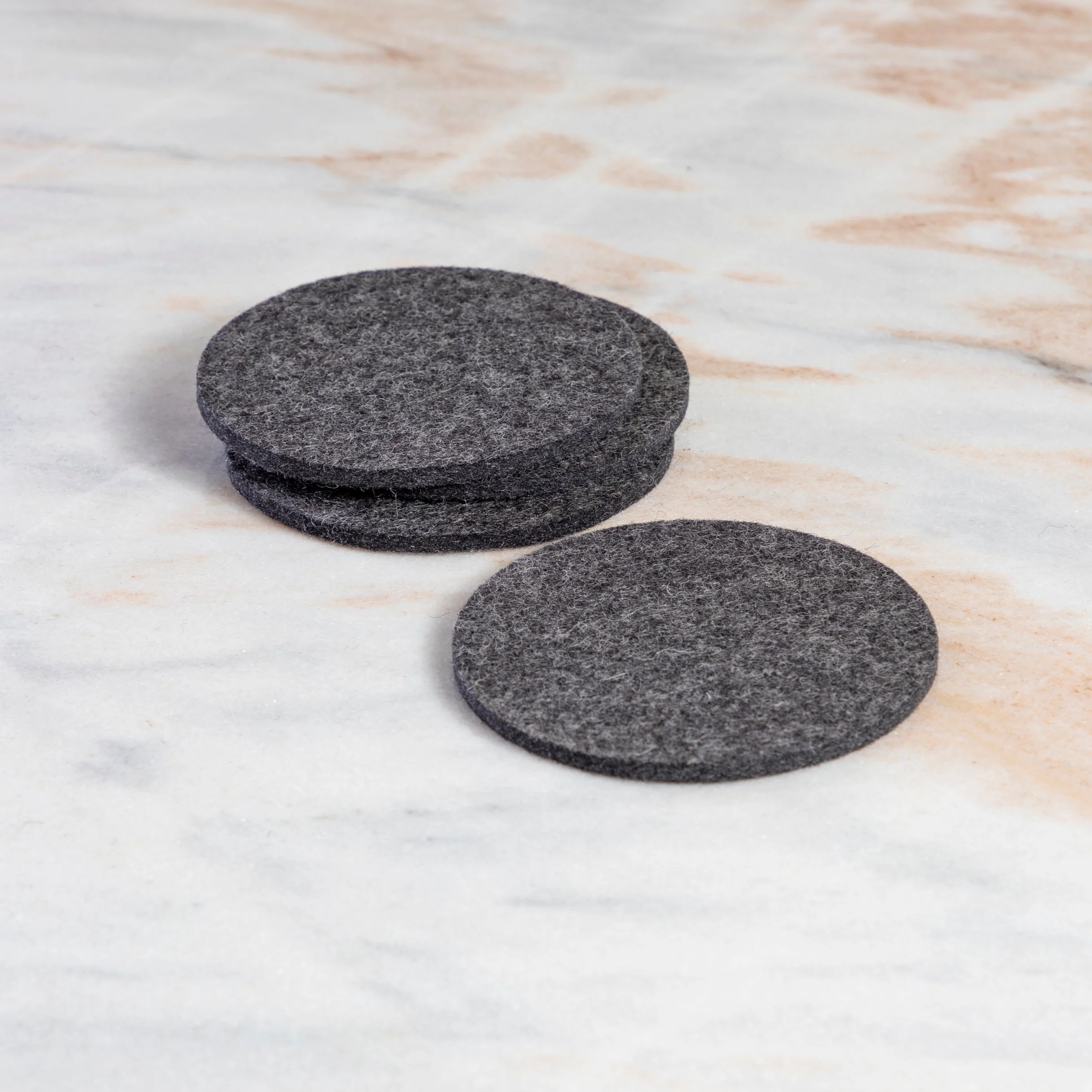 Carefully Designed Round Felt Coaster Set of 4 Charcoal Premium Material