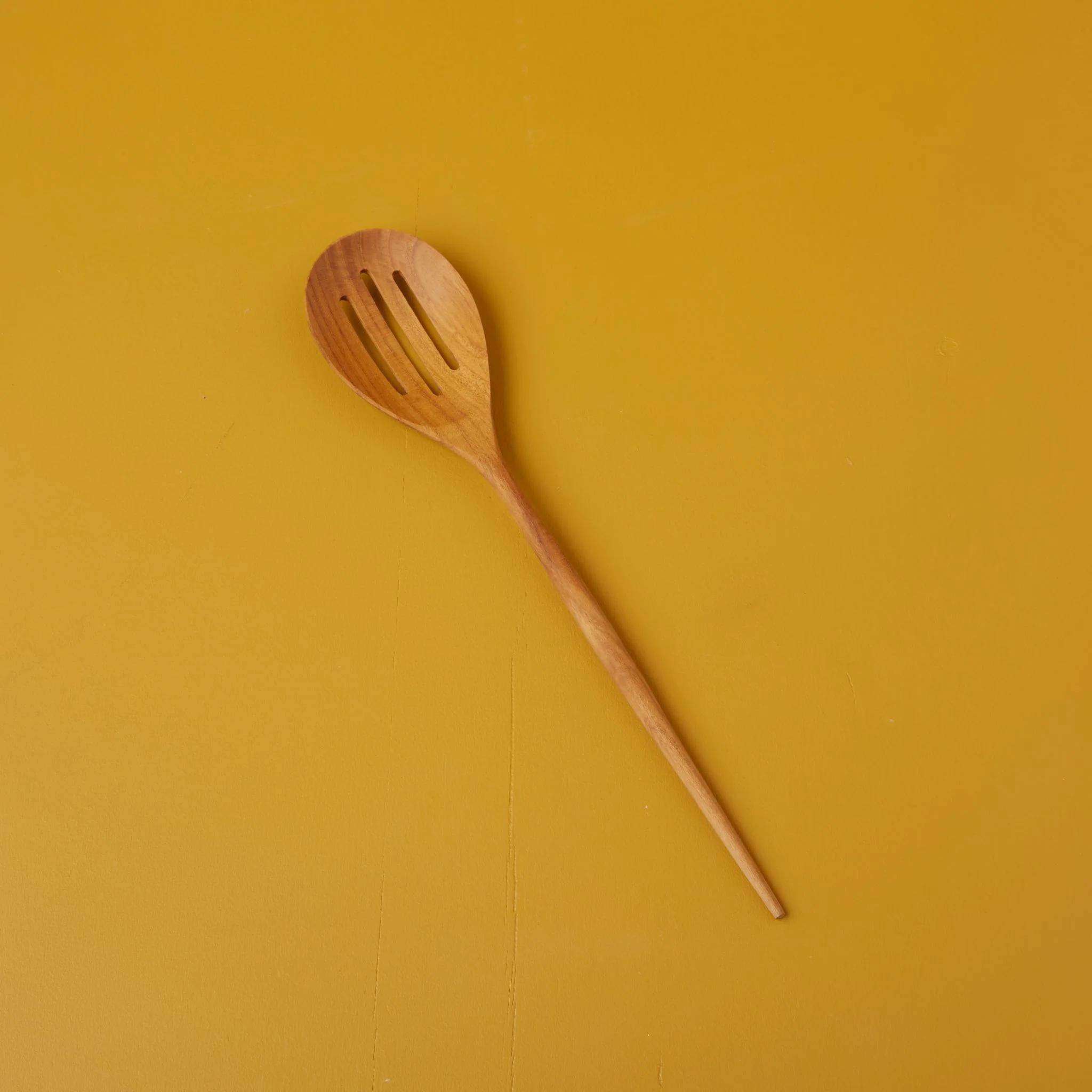 Easy-to-Use Padma Teak Slotted Spoon Prestigious