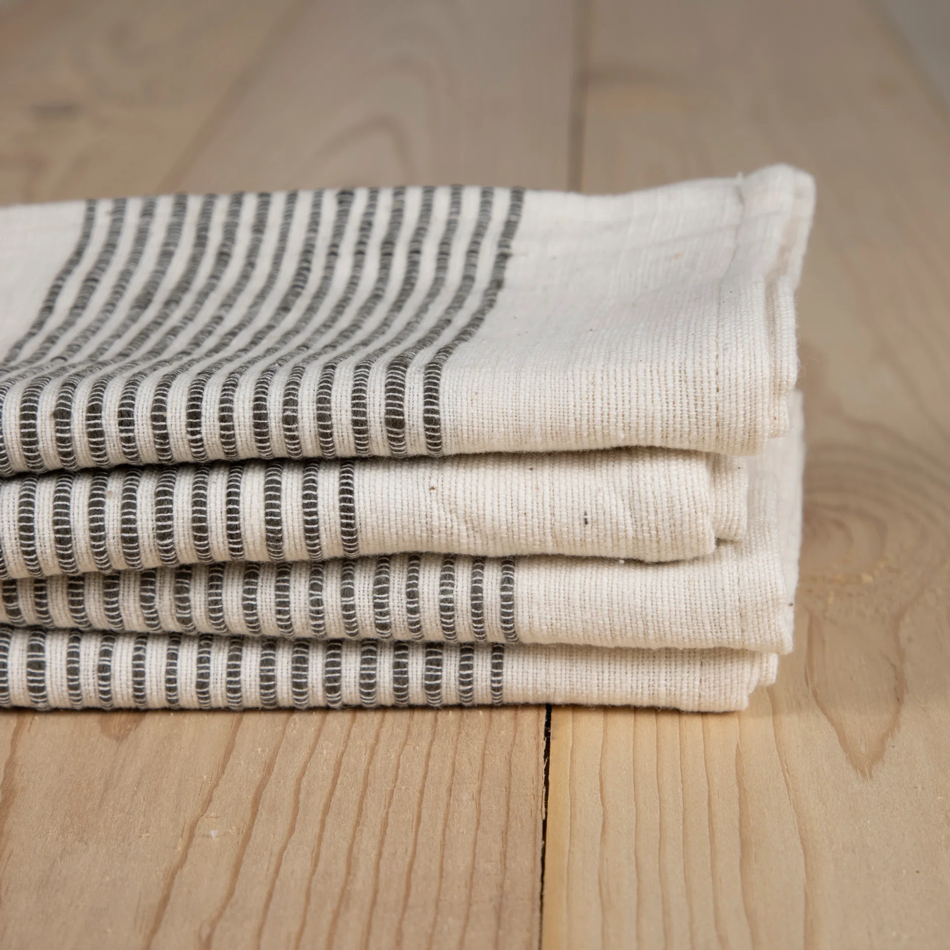 Contemporary Riviera Napkins Grey Set of 4 Optimized