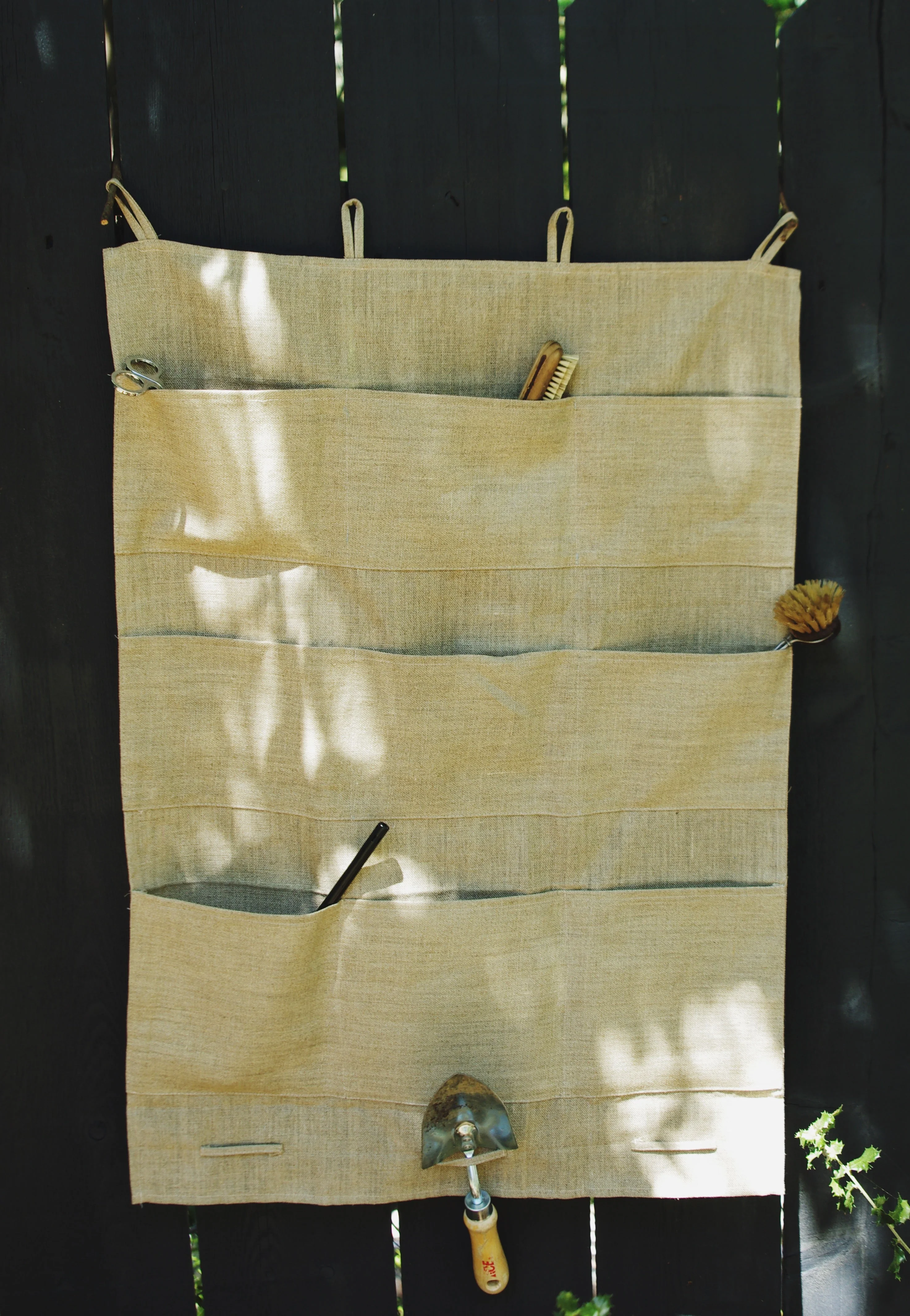Secure Thieffry Belgian Linen Wall Hanger Top-Quality