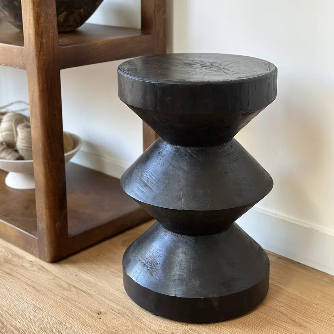Next-Generation Forma bijzettafel Rizo zwart Refined