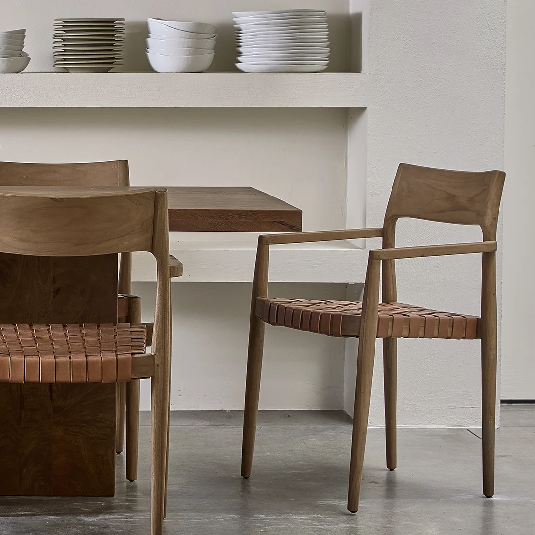 Authentic Freya eetkamerstoel met armleuning leer High-Quality