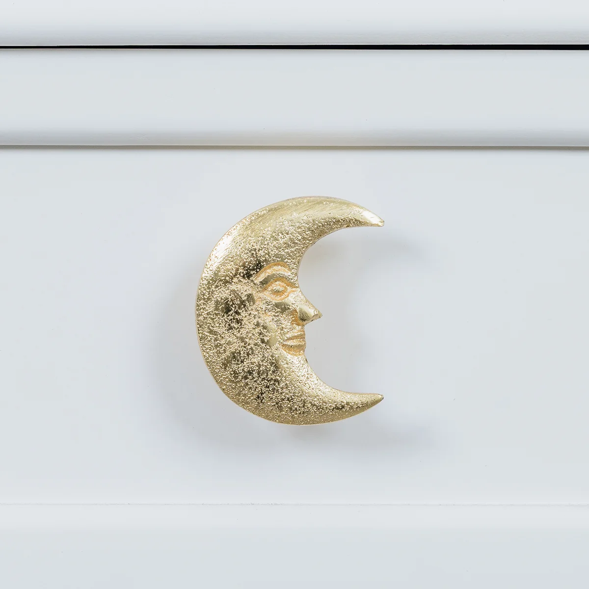 Safe Gold Crescent Moon Drawer Knob Reliable