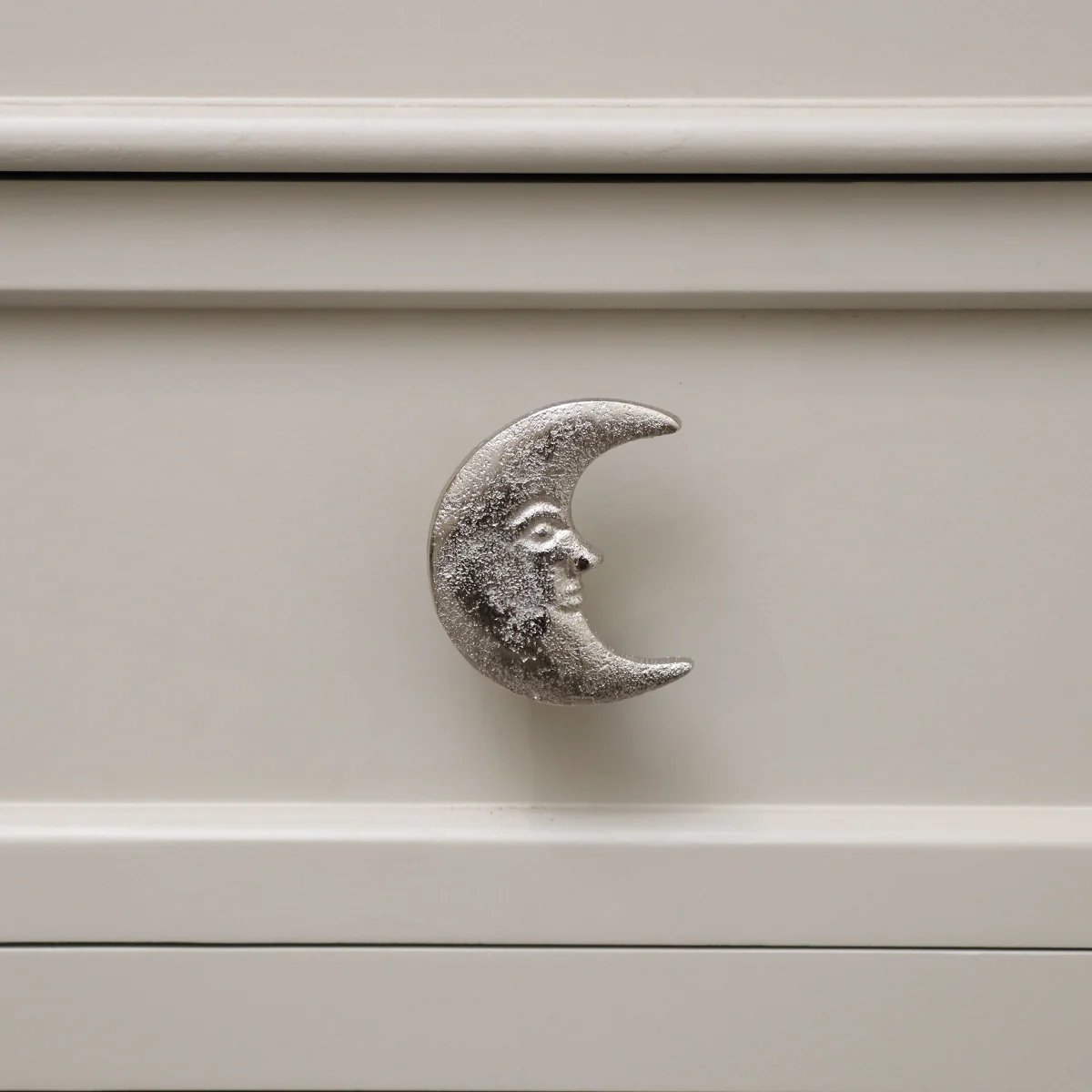 Traditional Shiny Silver Moon Drawer Knob Smart