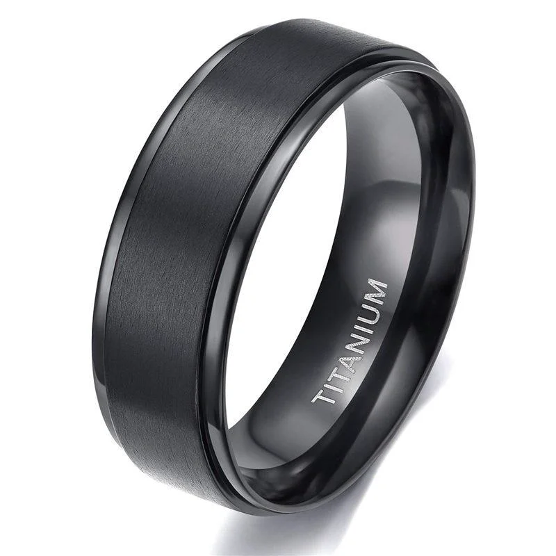 Elite Anillo de titanio negro cepillado Authentic