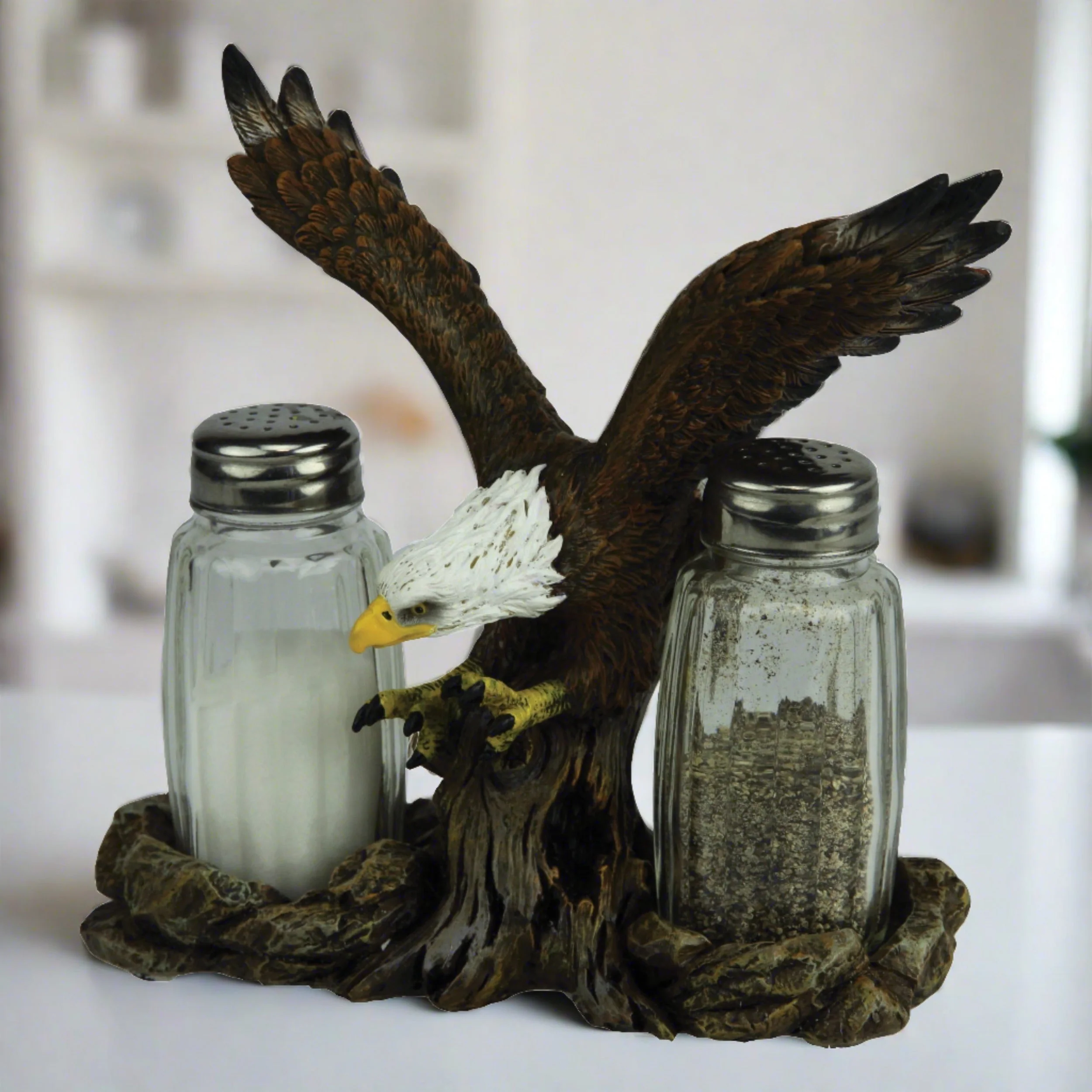 Carefully Designed Salt and Pepper Shakers-Eagle Official