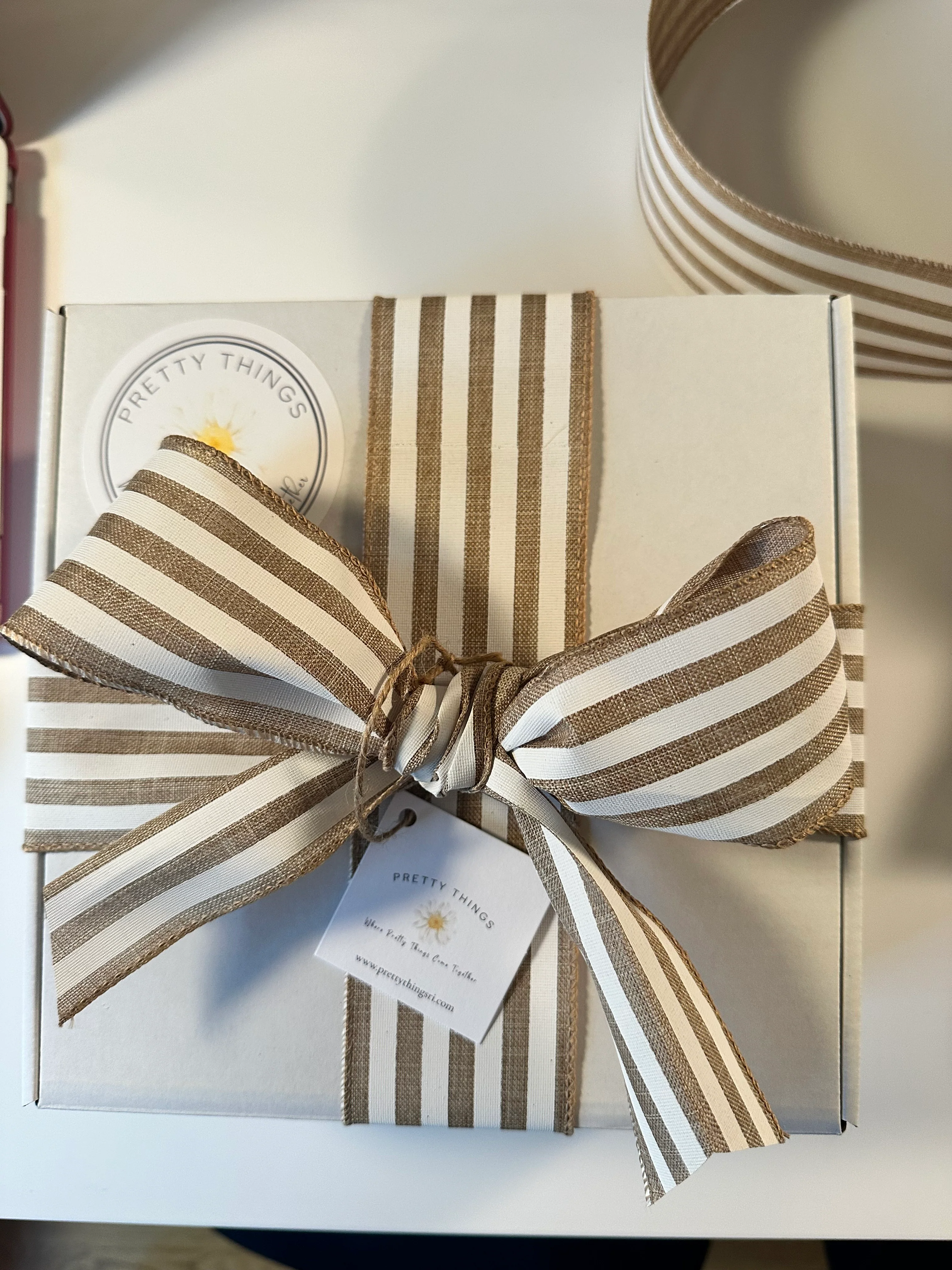 Quality Gift Box Modern