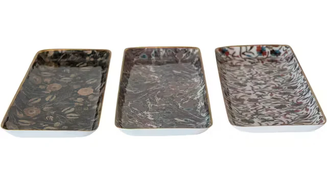Secure Enameled Metal Tray w Pattern Gold Rim High-Grade