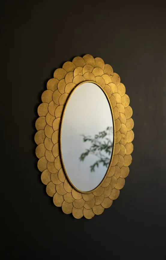 Expertly Made Layered Antique Gold Scallop Framed Mirror High-Performance