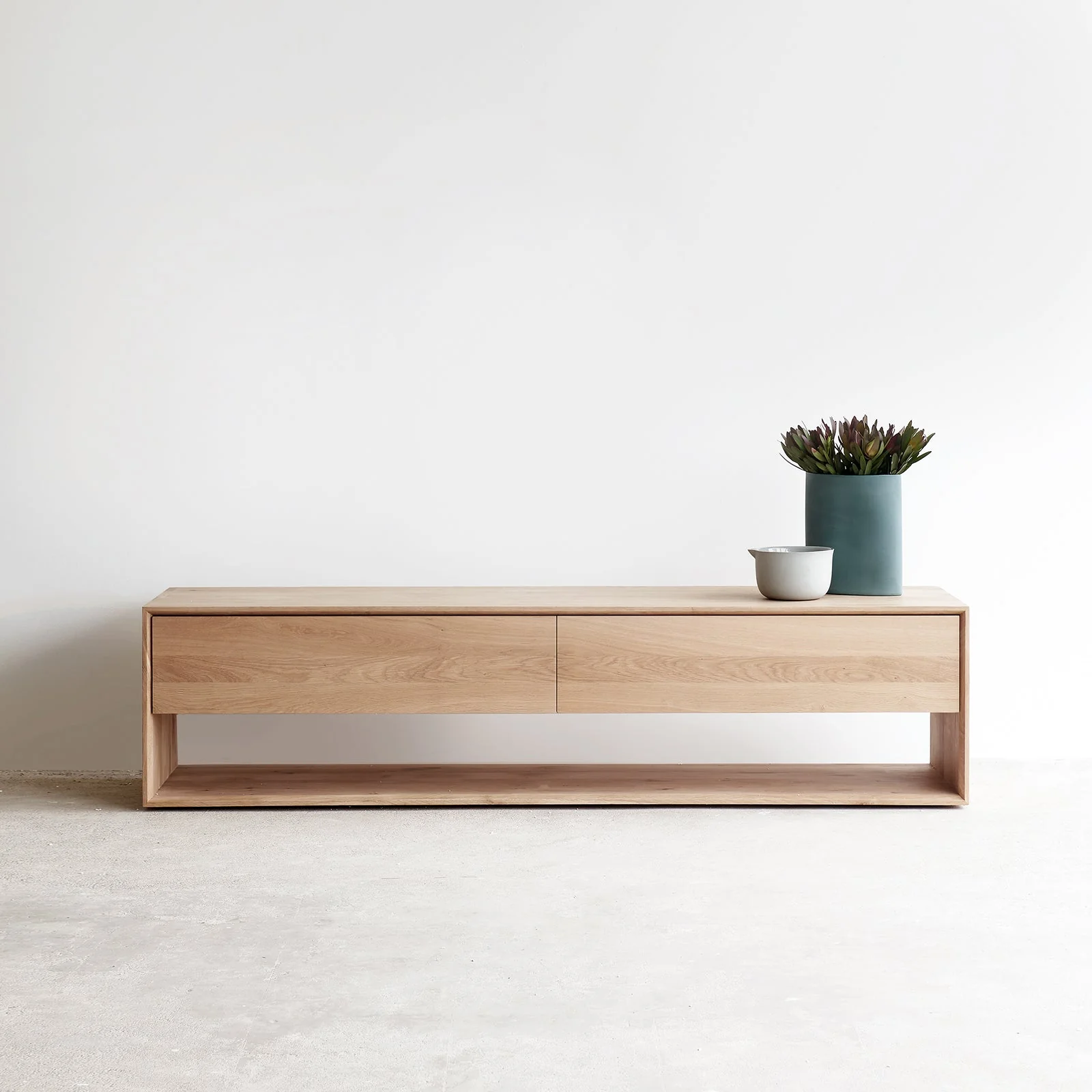 High-Grade Nordic TV Console Oak 180cm Professional