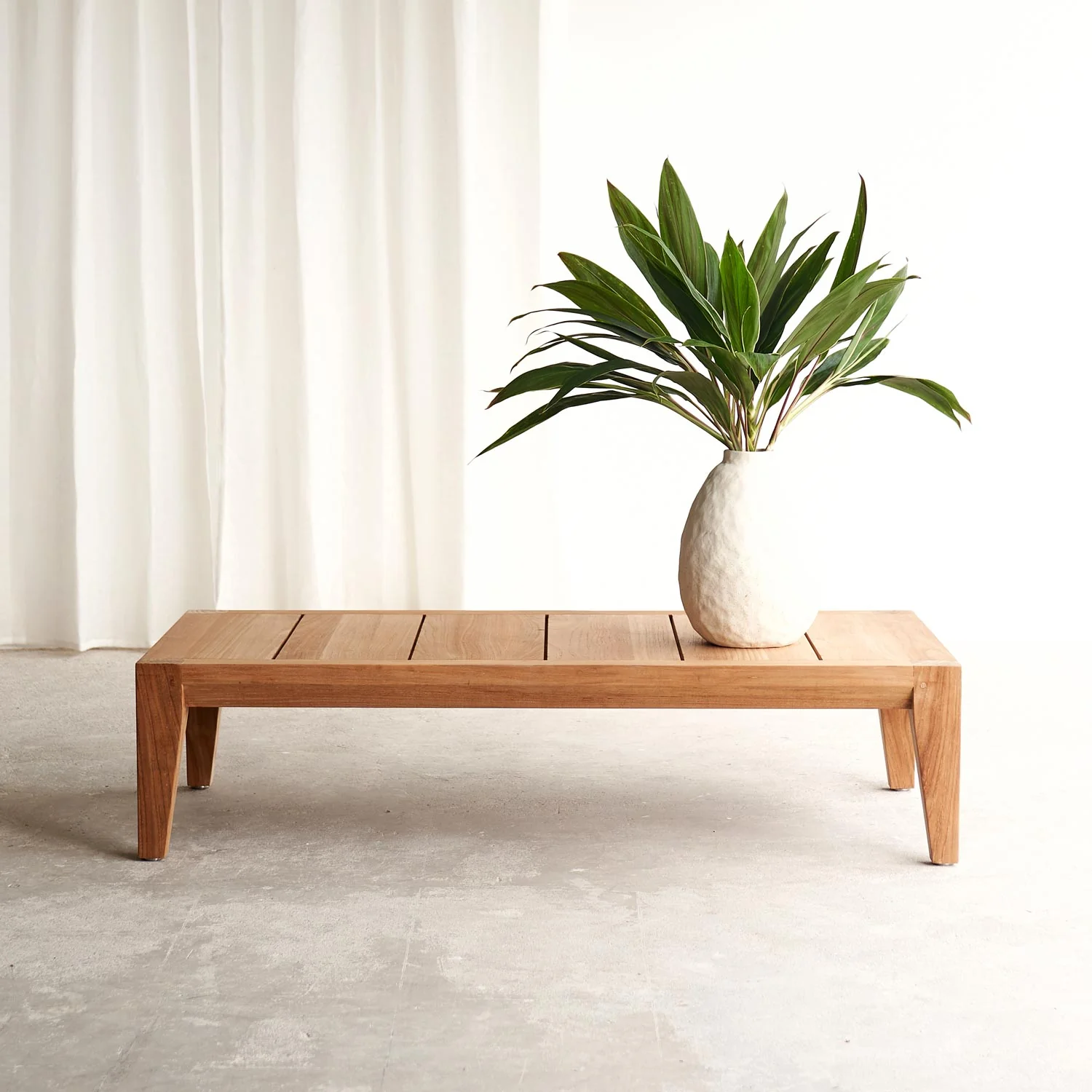Trendy Pier Outdoor Coffee Table Relaxed
