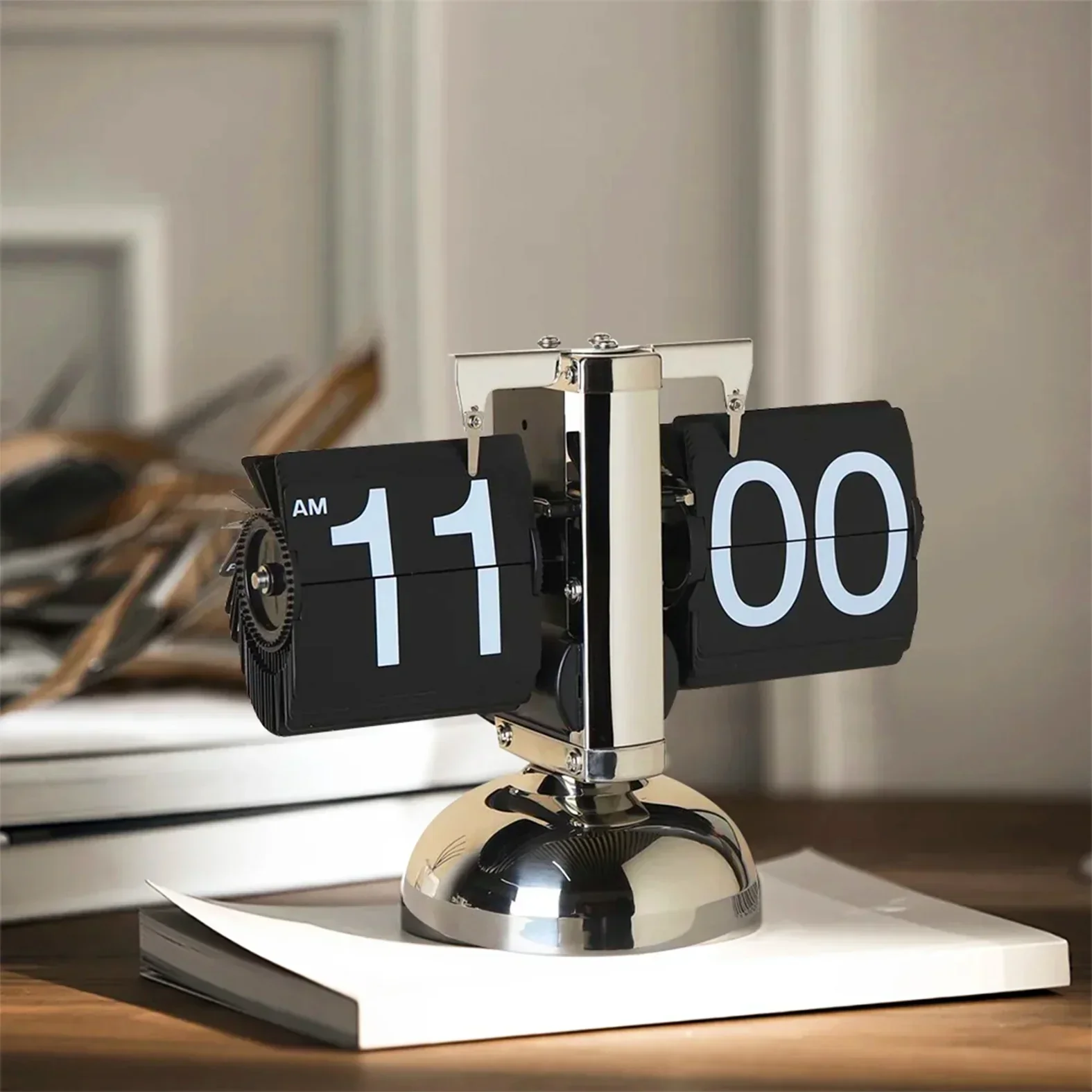 Convenient Vintage Auto Flip Clock Crafted