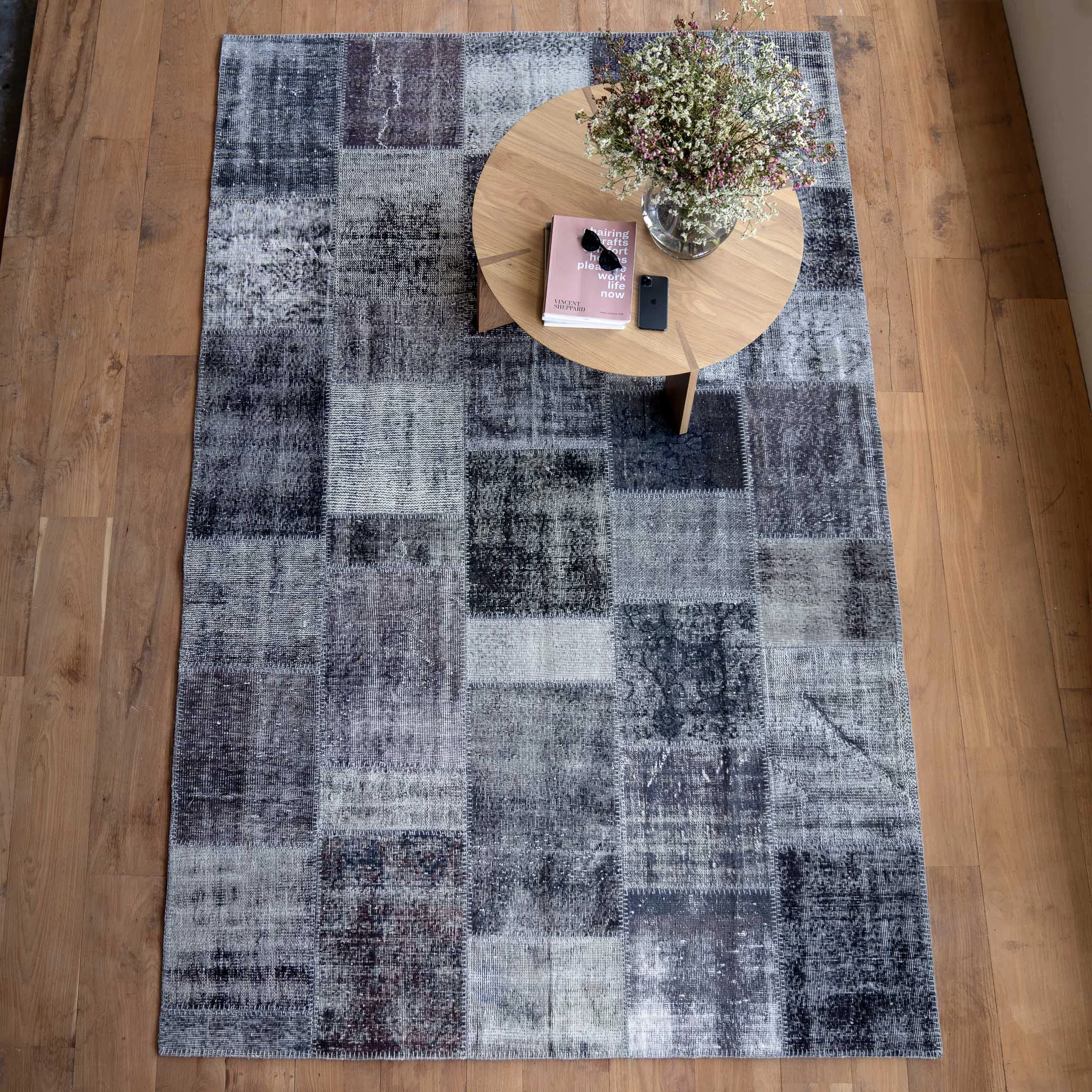 Premium Material Patchwork Rug Charcoal-Grey W303 x L200cm Powerful