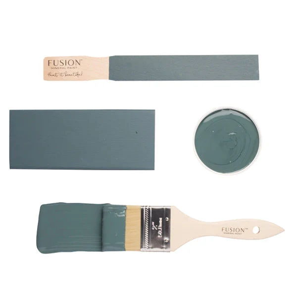 Long-Lasting Homestead Blue – Fusion Mineral Paint Superior