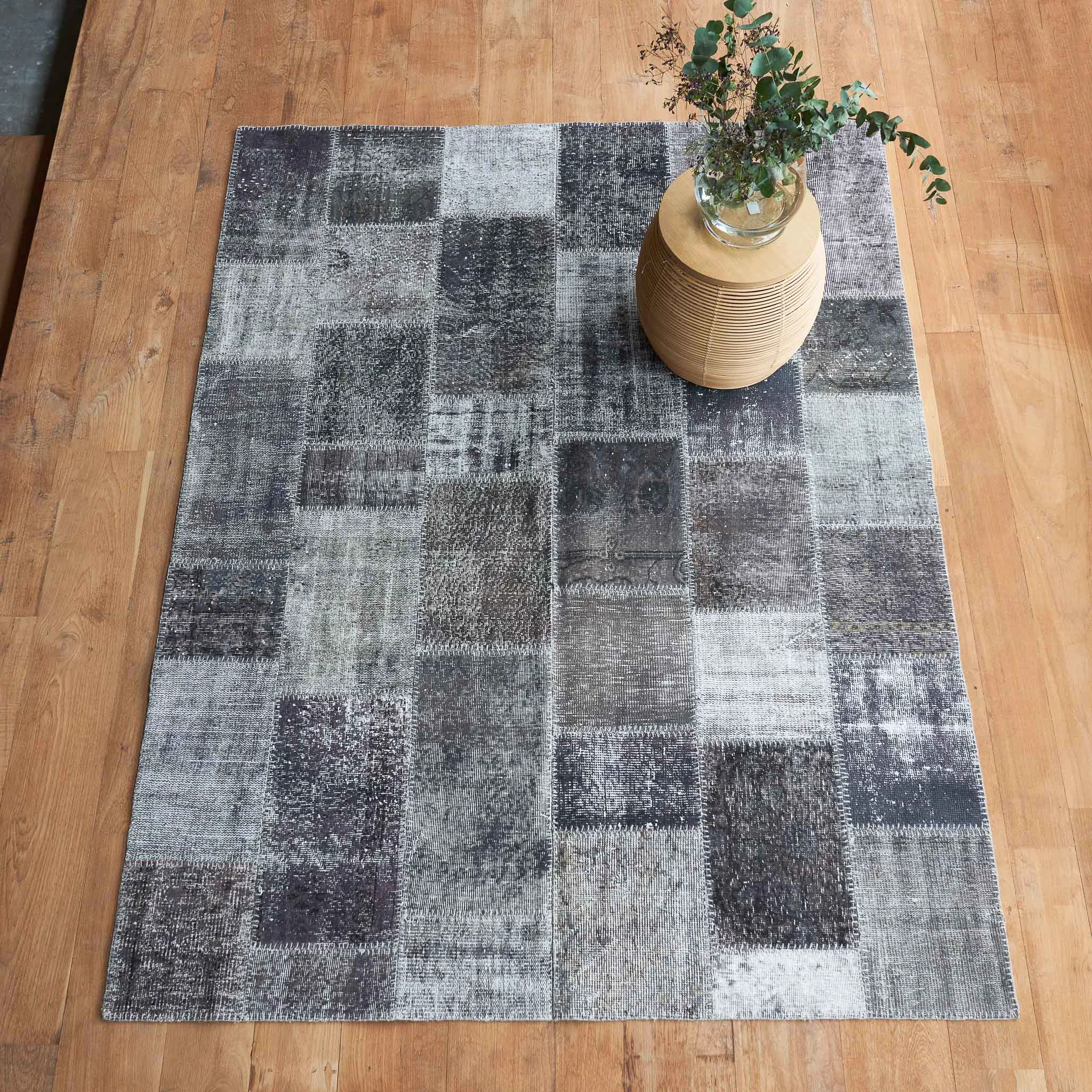 Top-Quality Patchwork Rug Rustic Grey W186 x L245cm Fast