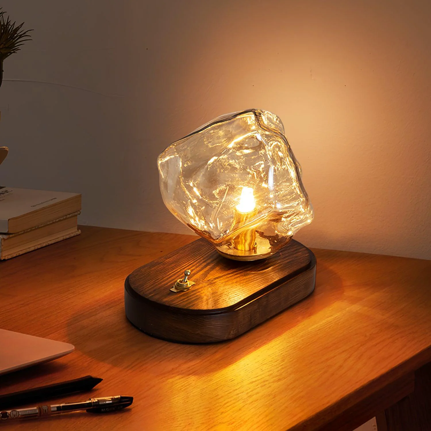 Environmentally Friendly Modern Ice Stone Glass Bedroom Table Lamp Reliable
