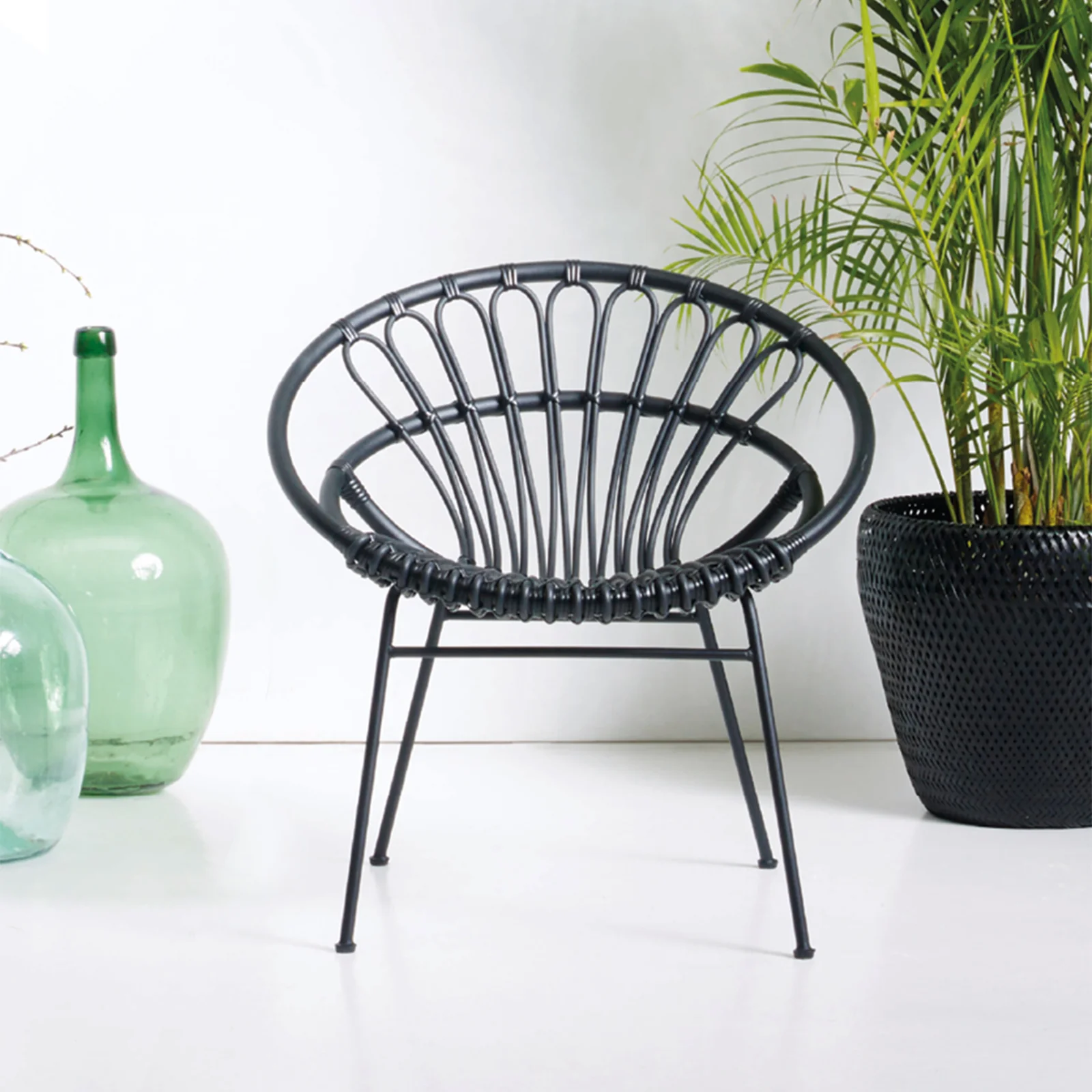 Detailed Roxanne Outdoor Lazy Chair Black Verified