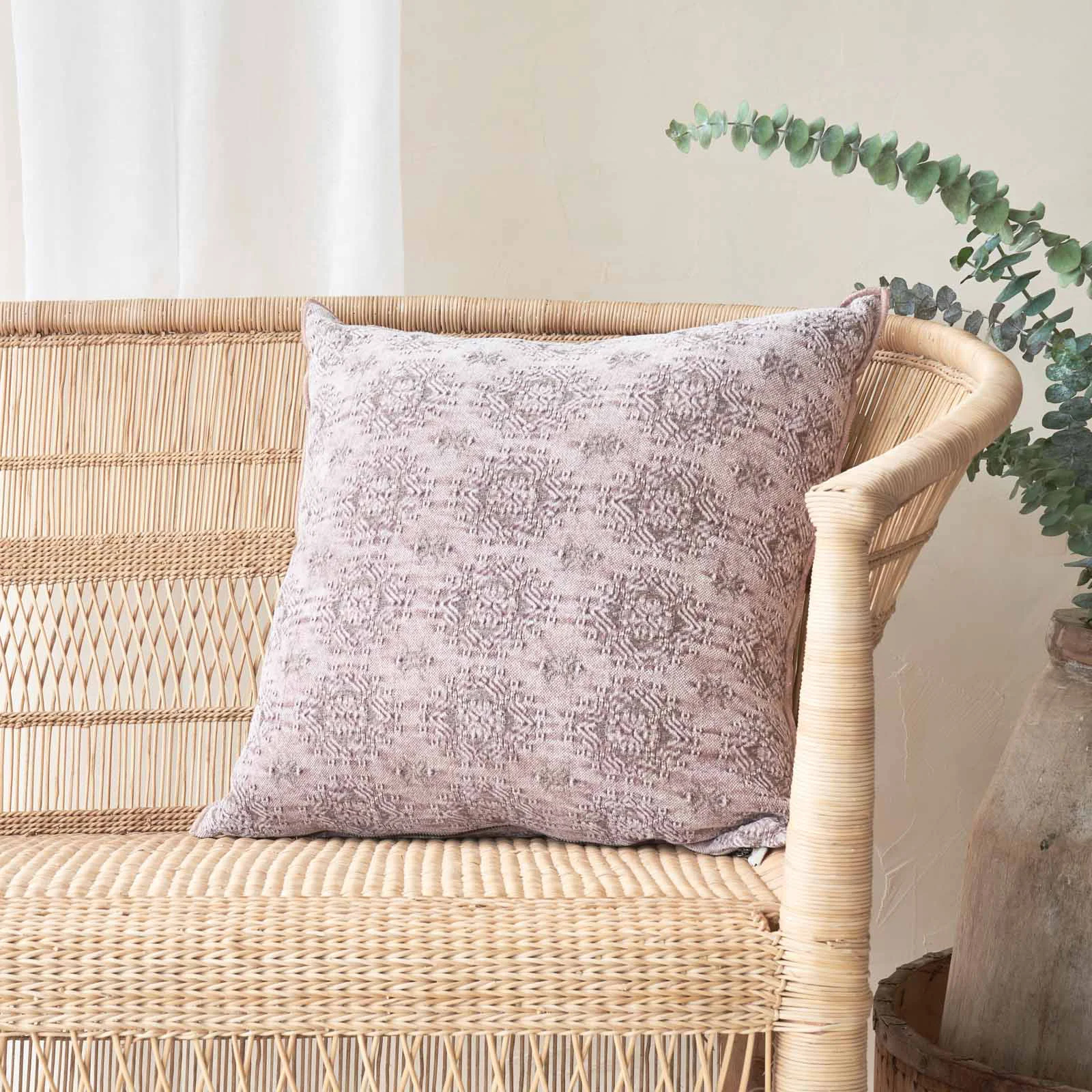 Efficient Jacquard Cushion Stone Washed Kilim – Blush 50 x 50cm Casual