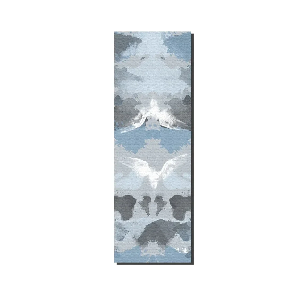Clean Yoga Mat 6mm Thick Blue Non-Slip Eco Friendly Yune Yoga Larch Original Design