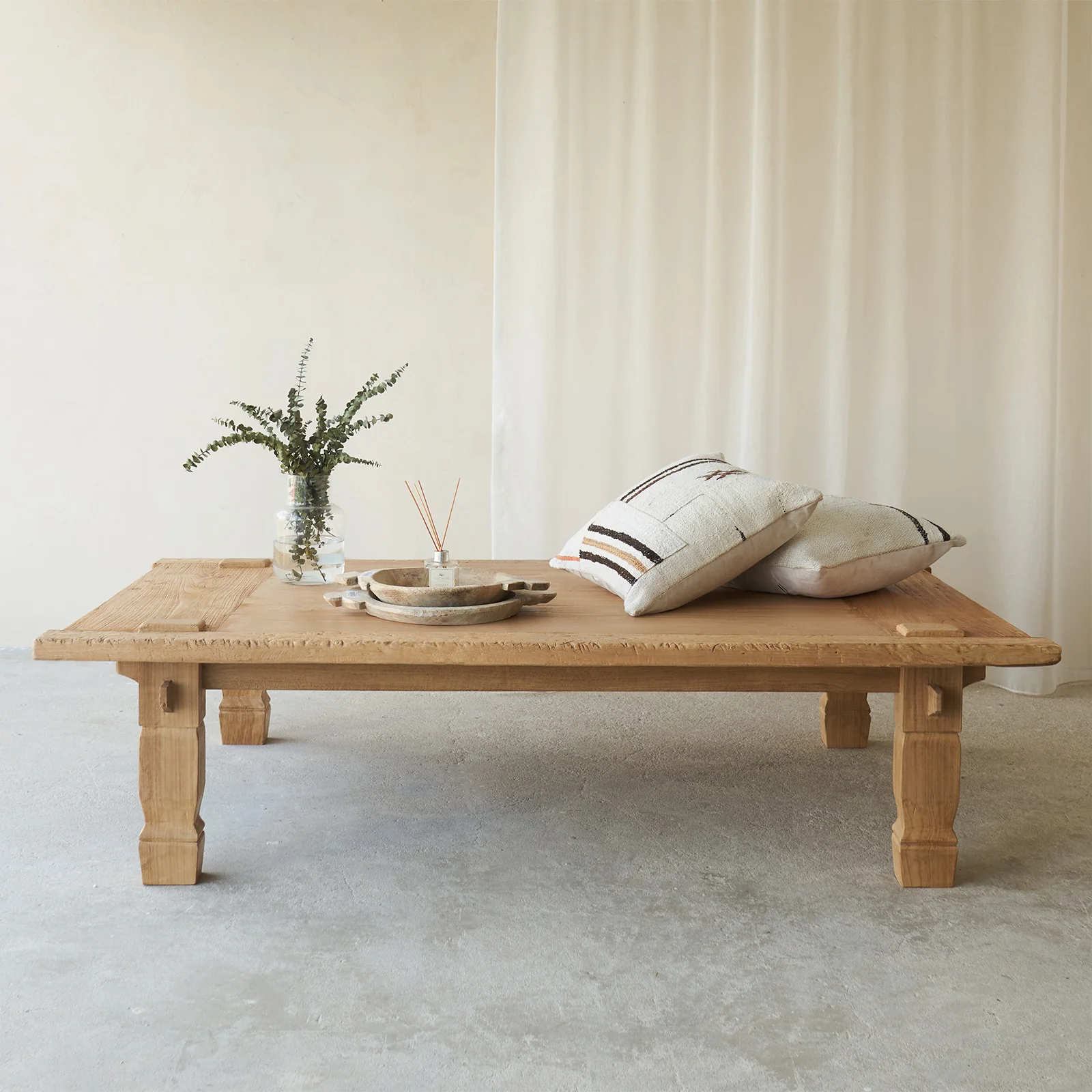 Top-Quality Weaving Coffee Table – Natural 185cm Safe