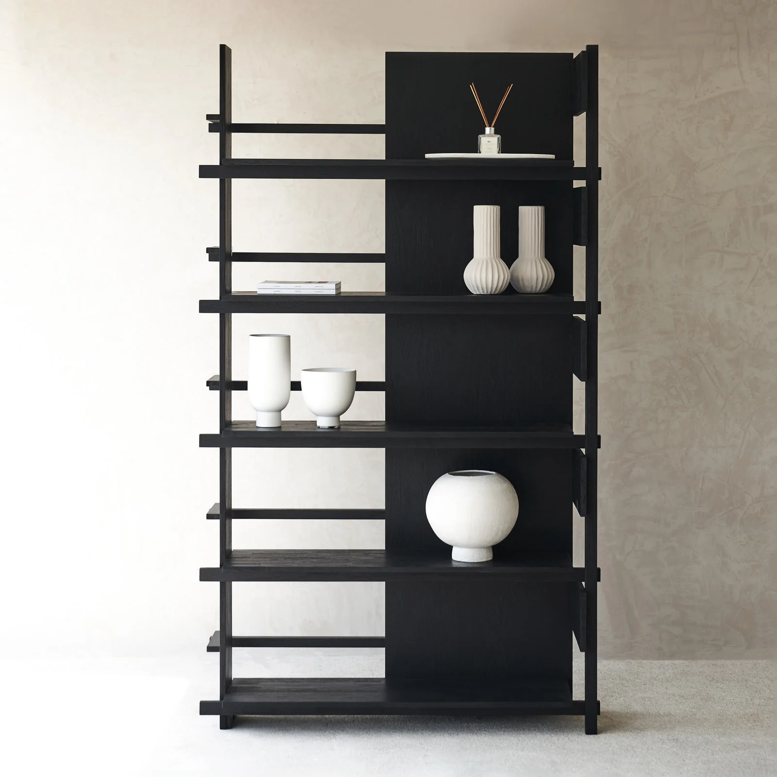 Luxury Abstract Rack Teak – Black 210cm Sophisticated