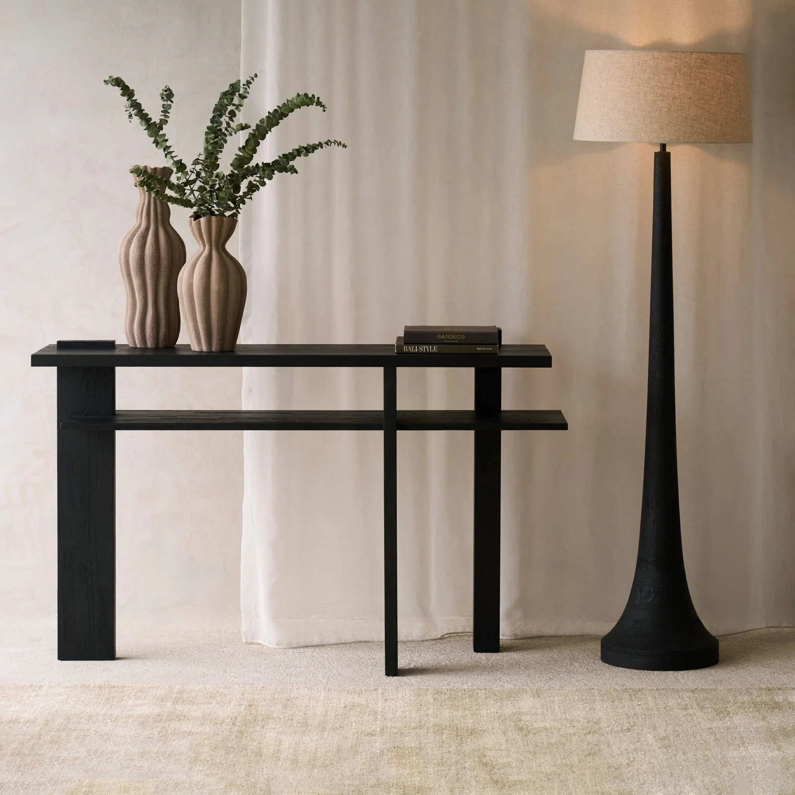 Secure Abstract Console Teak – Black 133cm Versatile