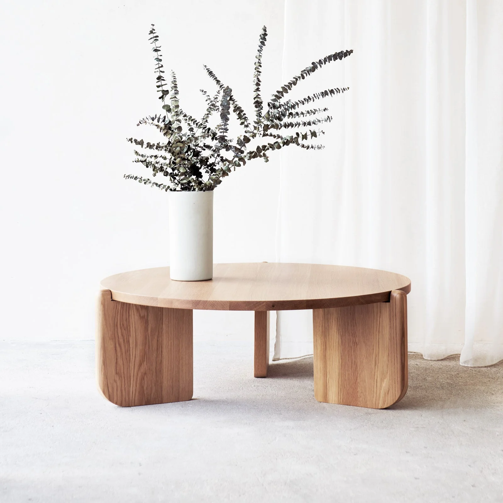 High-Performance Native Coffee Table Oak Top with Oak Base Reusable