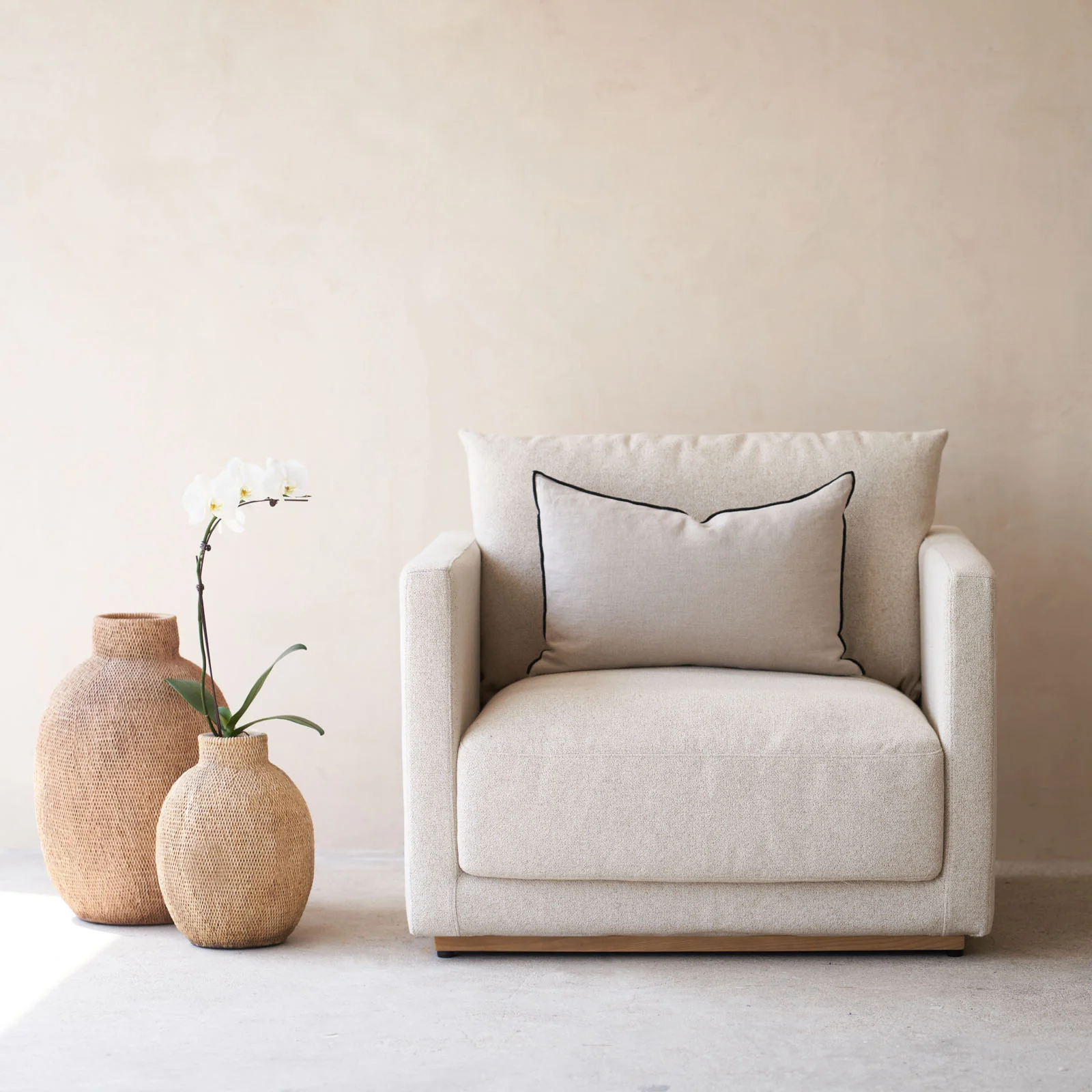 Stylish Portofino Fabric Armchair Wheat Unique