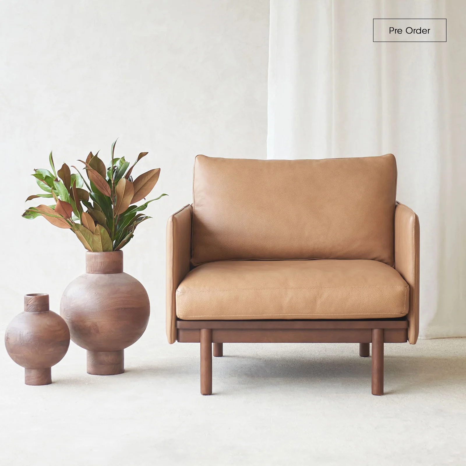 Organic Pensive Armchair Oak – Bespoke Leather High-Grade