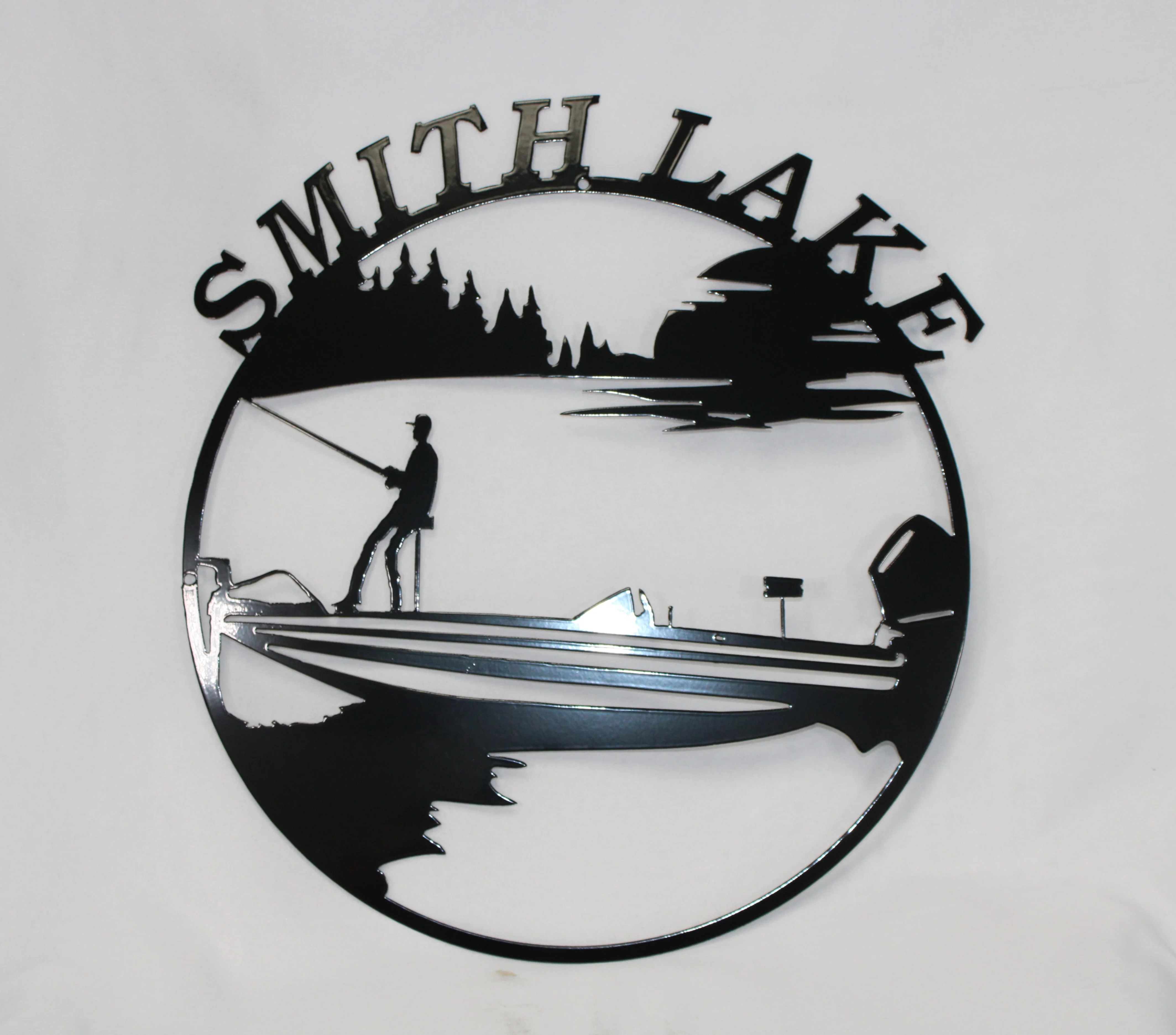 Superior Smith Lake Bass Boat Circle Wall Art Detailed