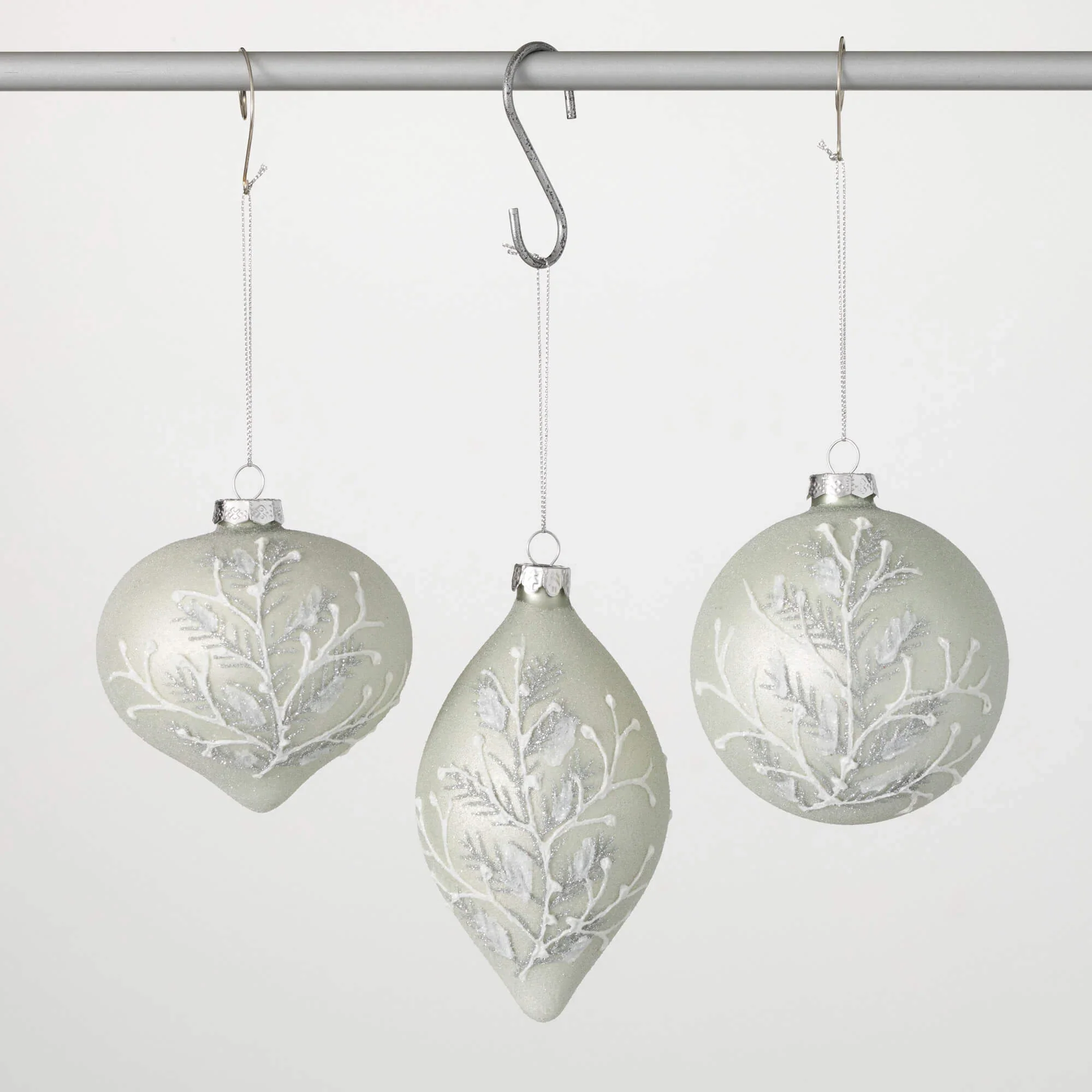 Easy-to-Use Pine Branch Embellished Ornament White Practical