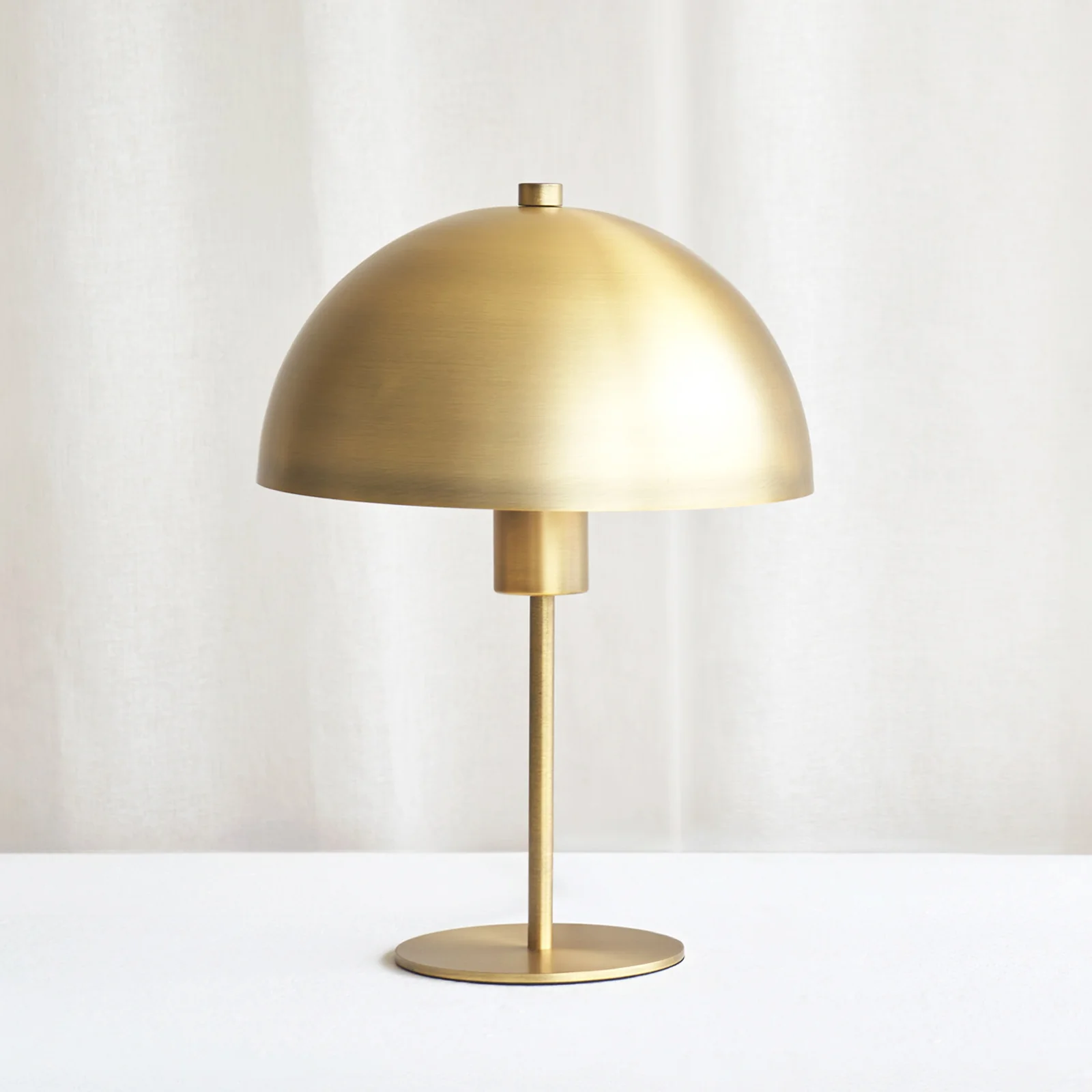Selected Merel Table Lamp Bronze Detailed