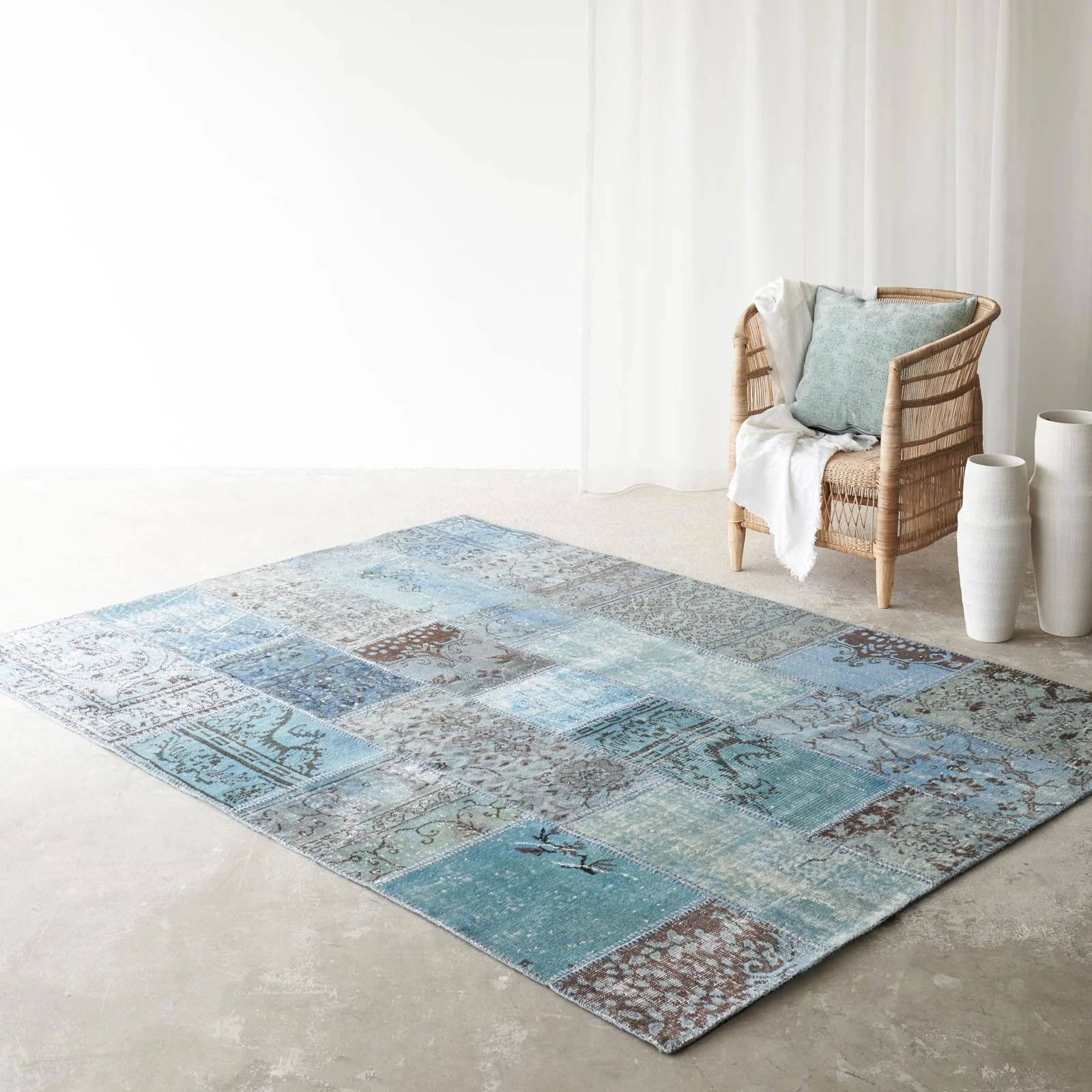 Reusable Patchwork Rug Blue W173 x L241 cm Dependable