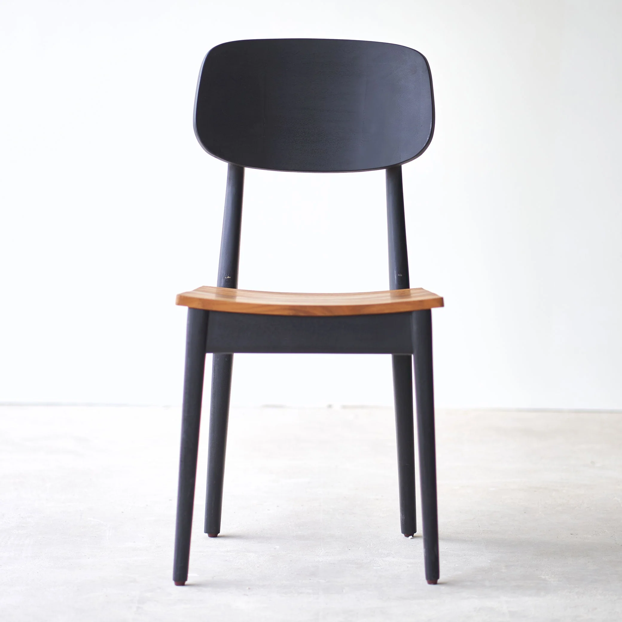 Casual Dining Chair Teak – Black Functional