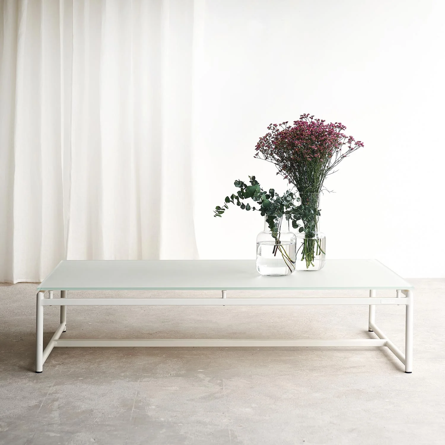 Advanced Outdoor Coffee Table Breeze LX – White Sophisticated