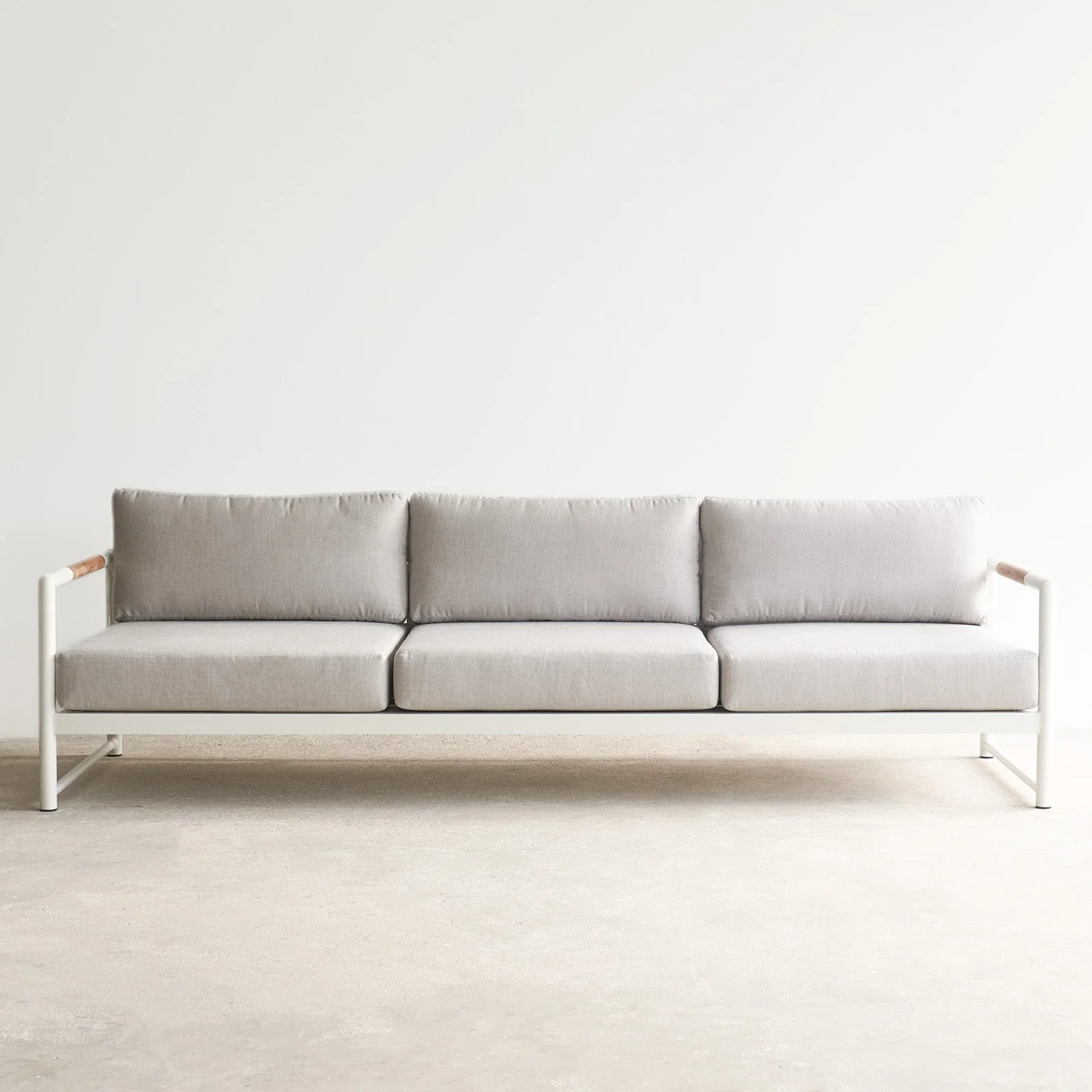 Next-Generation Breeze LX Outdoor Sofa 3 Seater – White World-Class