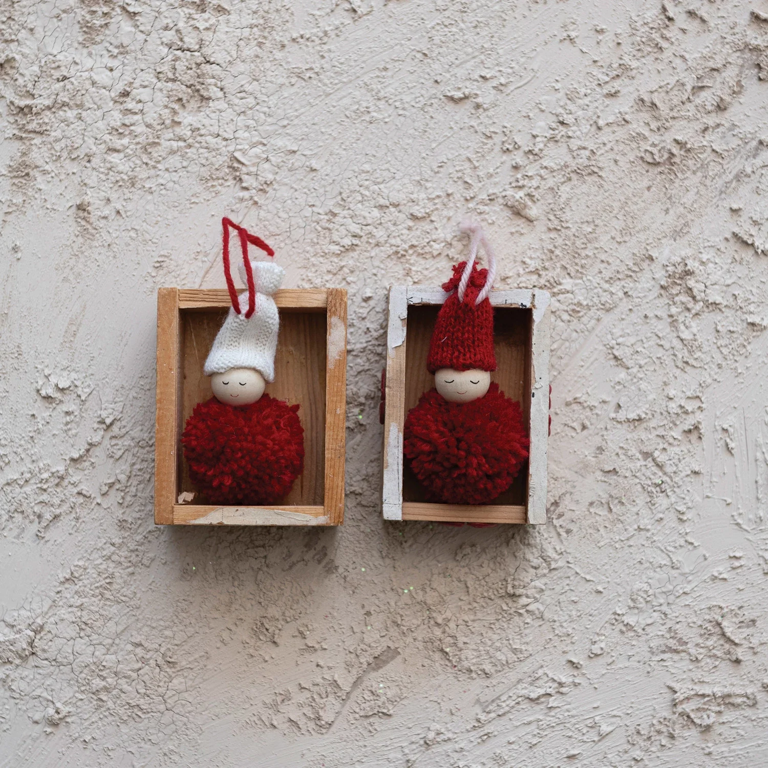 High-Grade Pom Pom Babe Knit Ornament Stylish