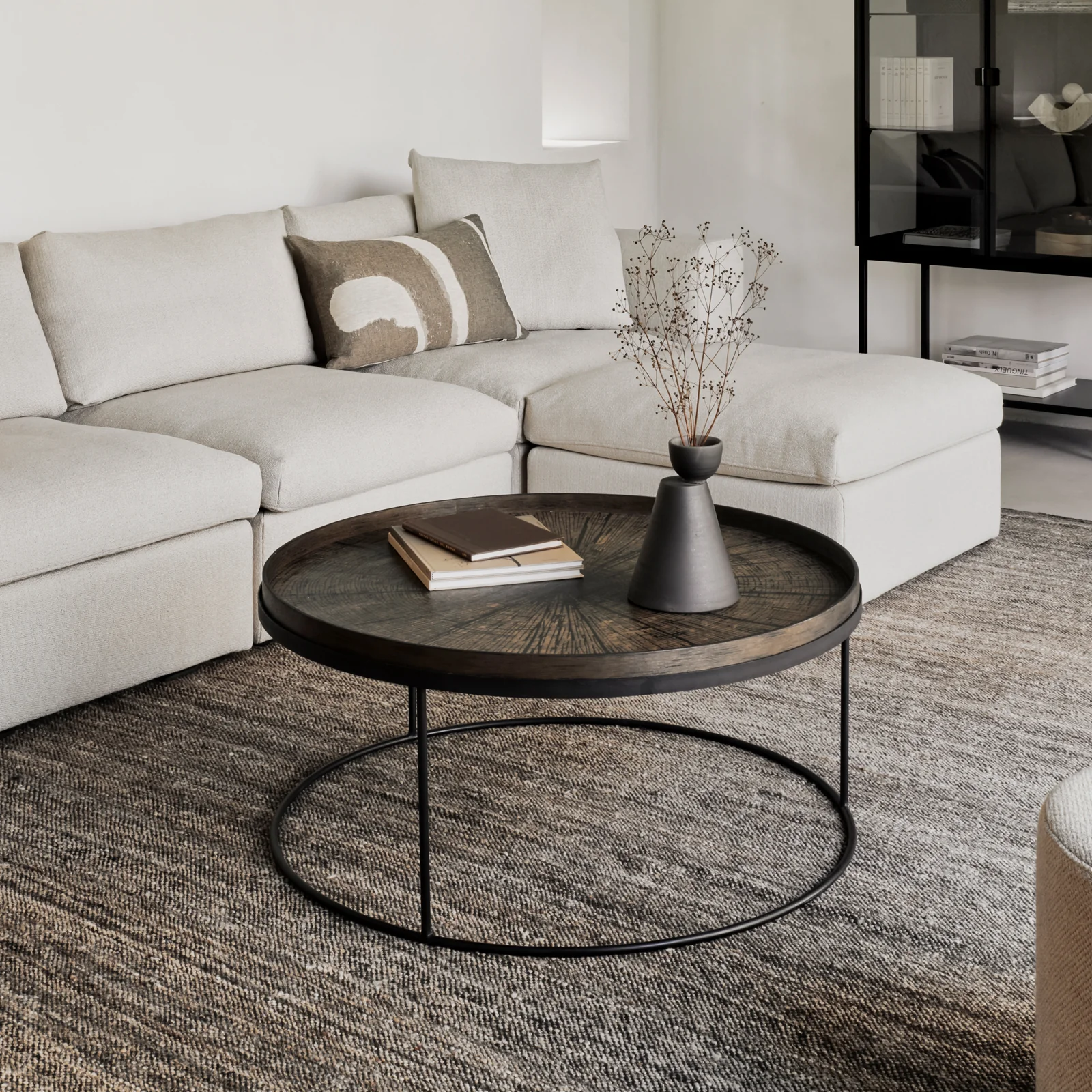 Elegant Tray Coffee Table Round XL 93cm Solid