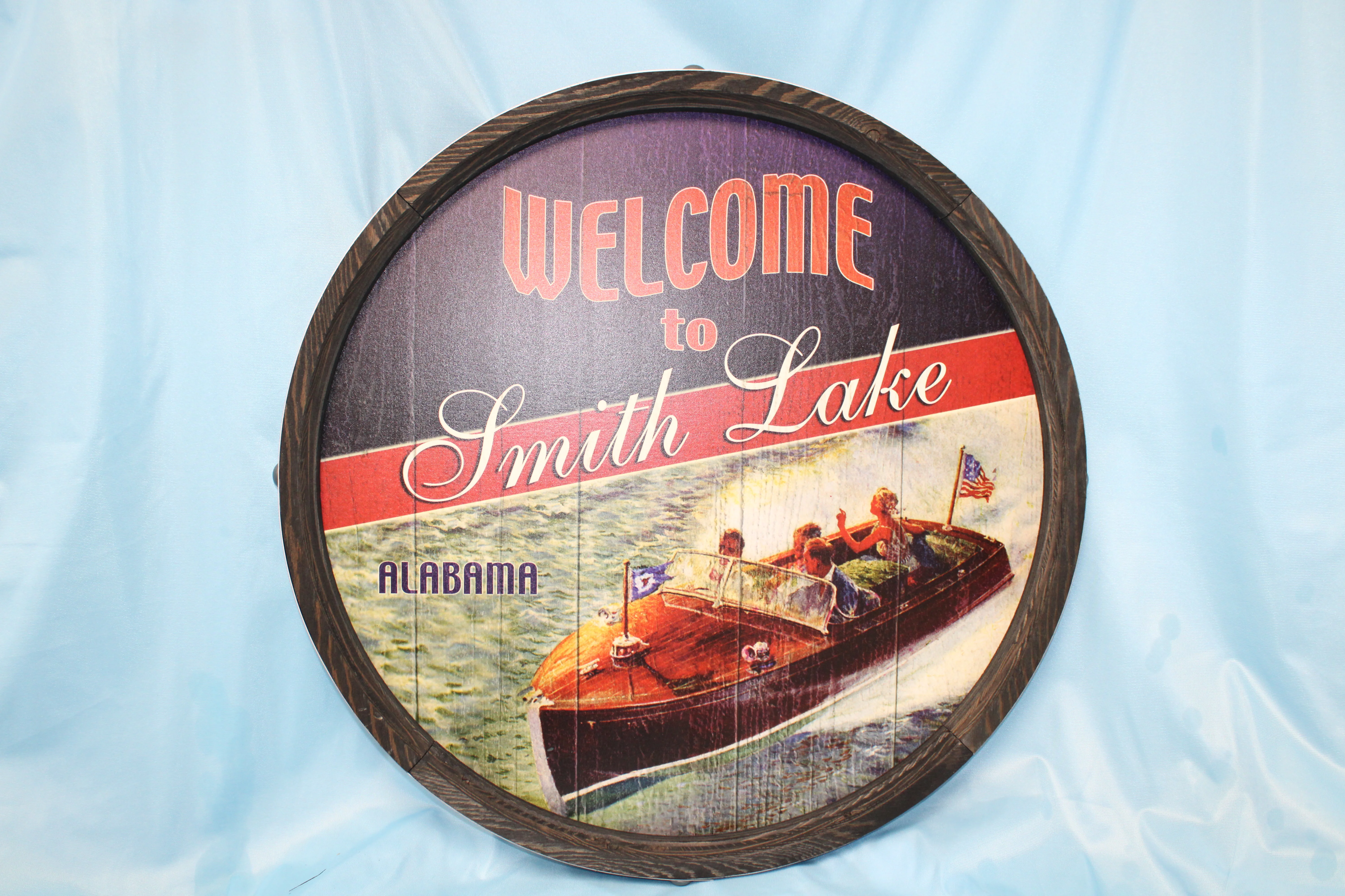 Natural Red White and Blue Smith Lake Boaters – Barrel End Wall Art Optimized