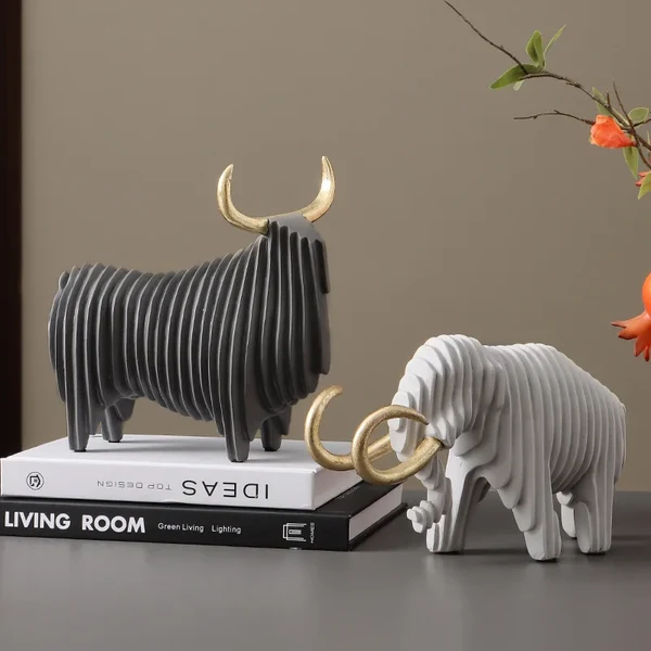 Casual Abstract Geometric Animal Sculptures Premium