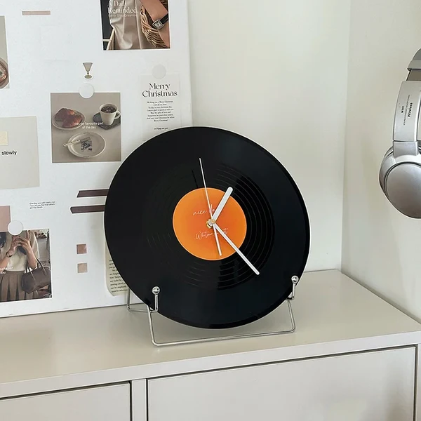 Soft Retro Vinyl Record Dual-Use Desk Wall Clock — Sunset Label PVC Analogue Clock Green