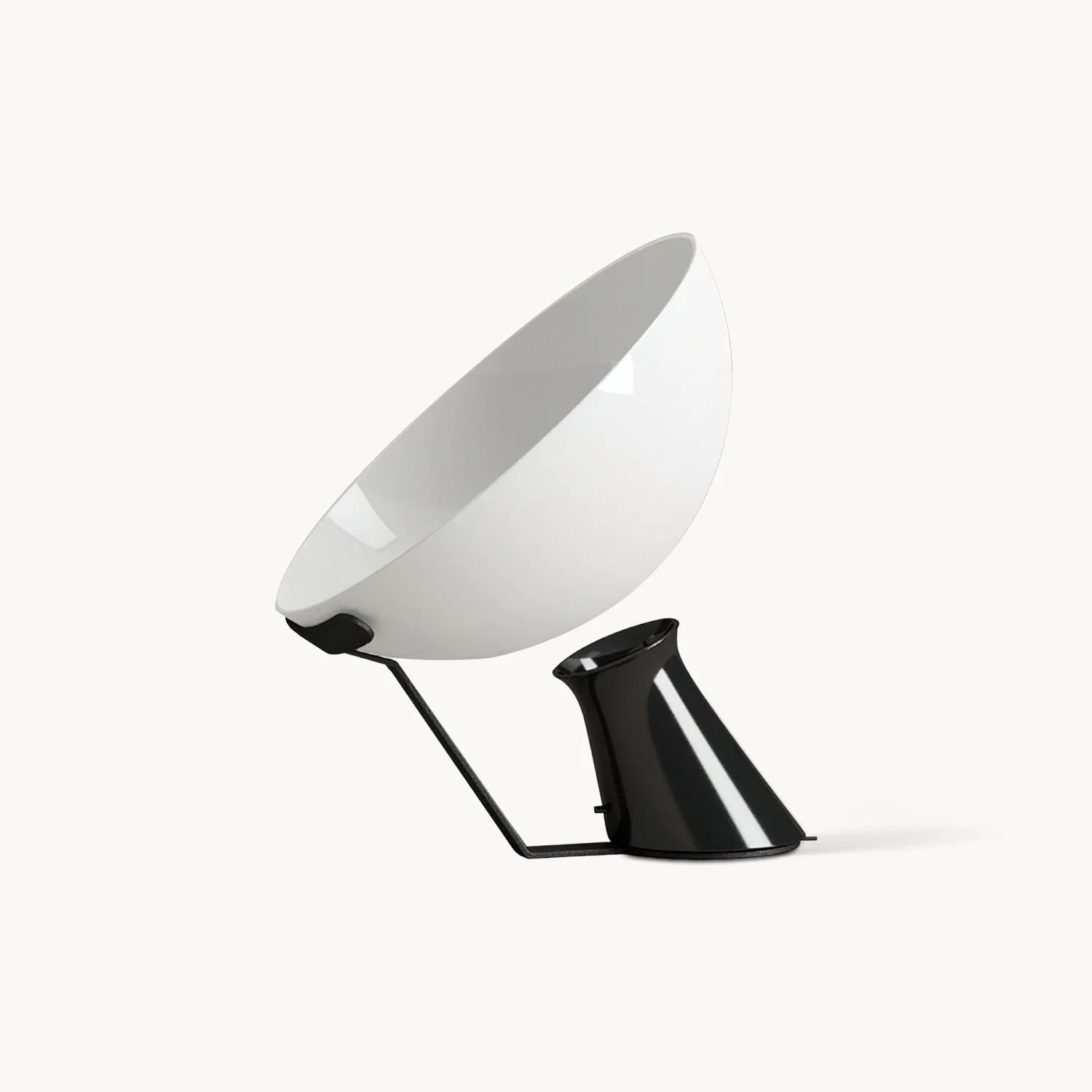 Classic Raahi Table Lamp Detailed
