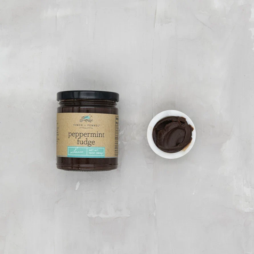 Long-Lasting Peppermint Hot Fudge Sauce 10oz First-Class