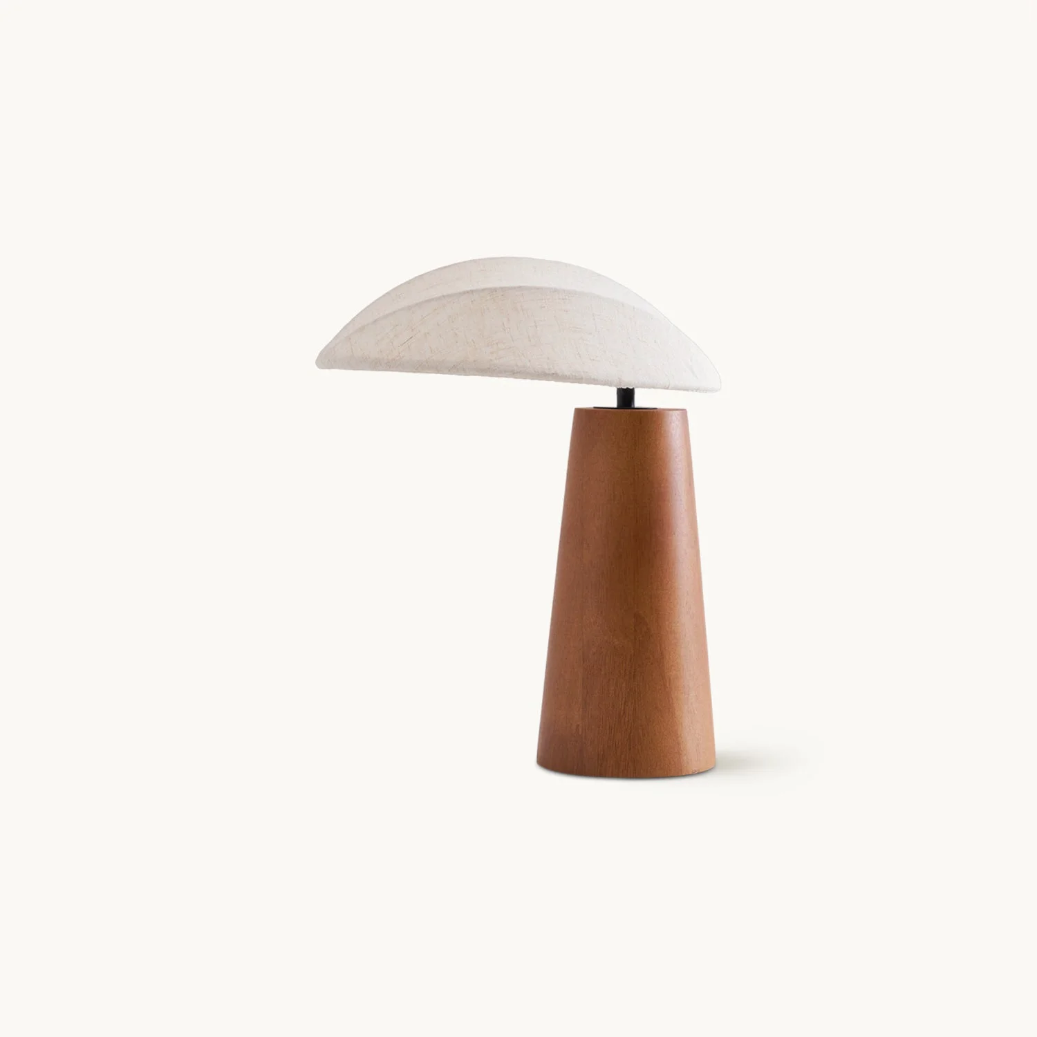 Superior Pium Table Lamp Fine Crafted