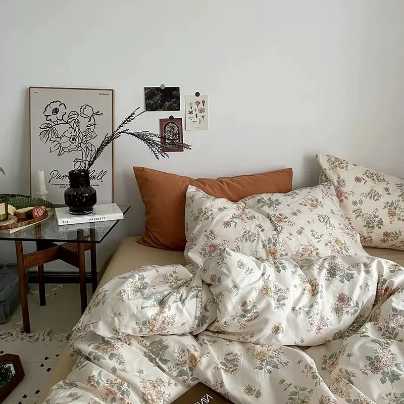 Trusted Vintage Pale Flowers Print Cotton Bedding Set Exceptional